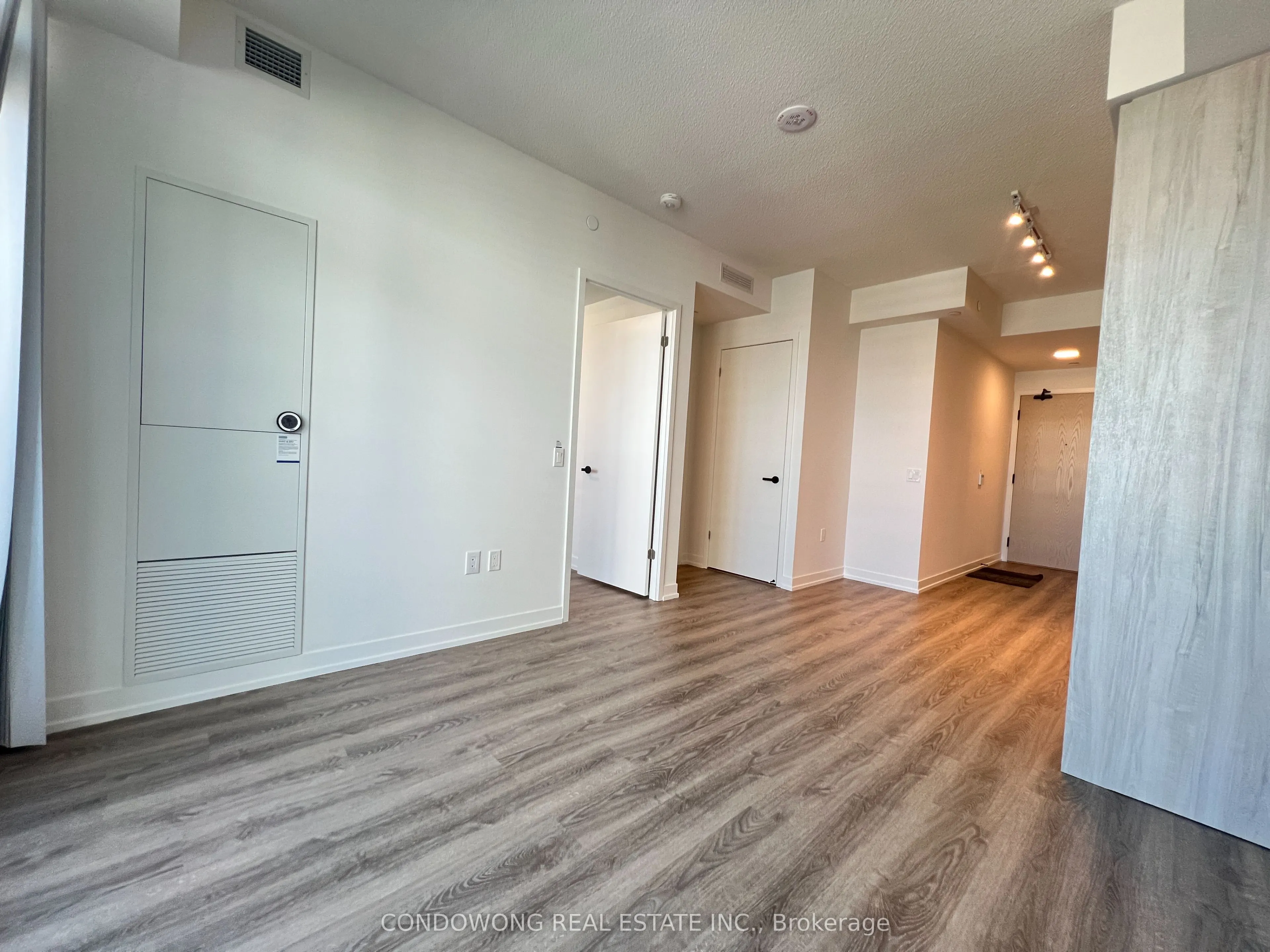 195 Commerce Street, #4917