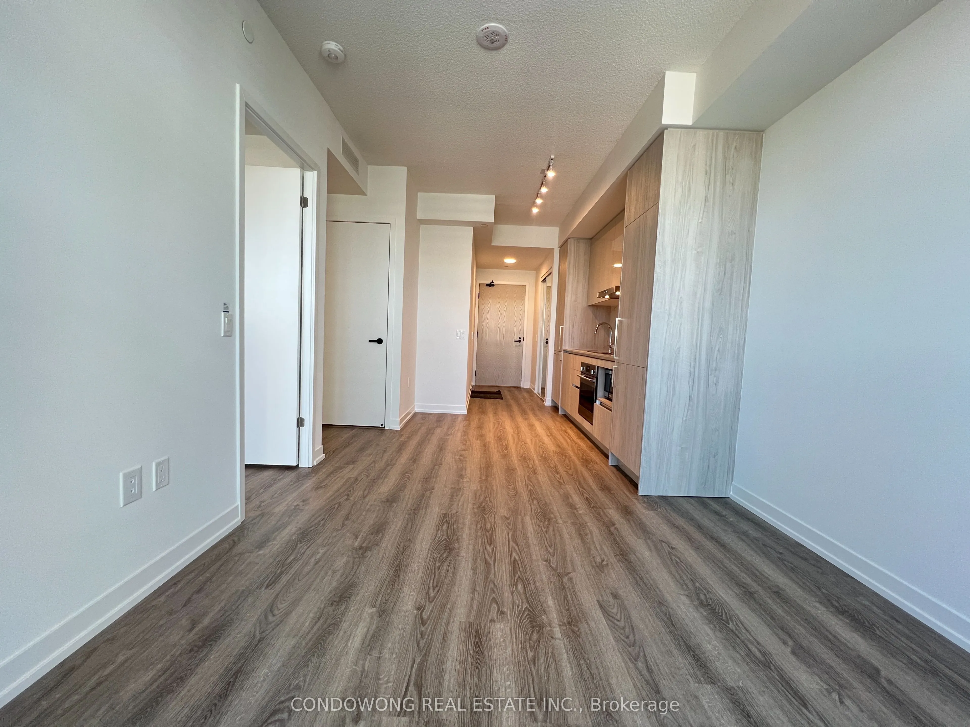 195 Commerce Street, #4917