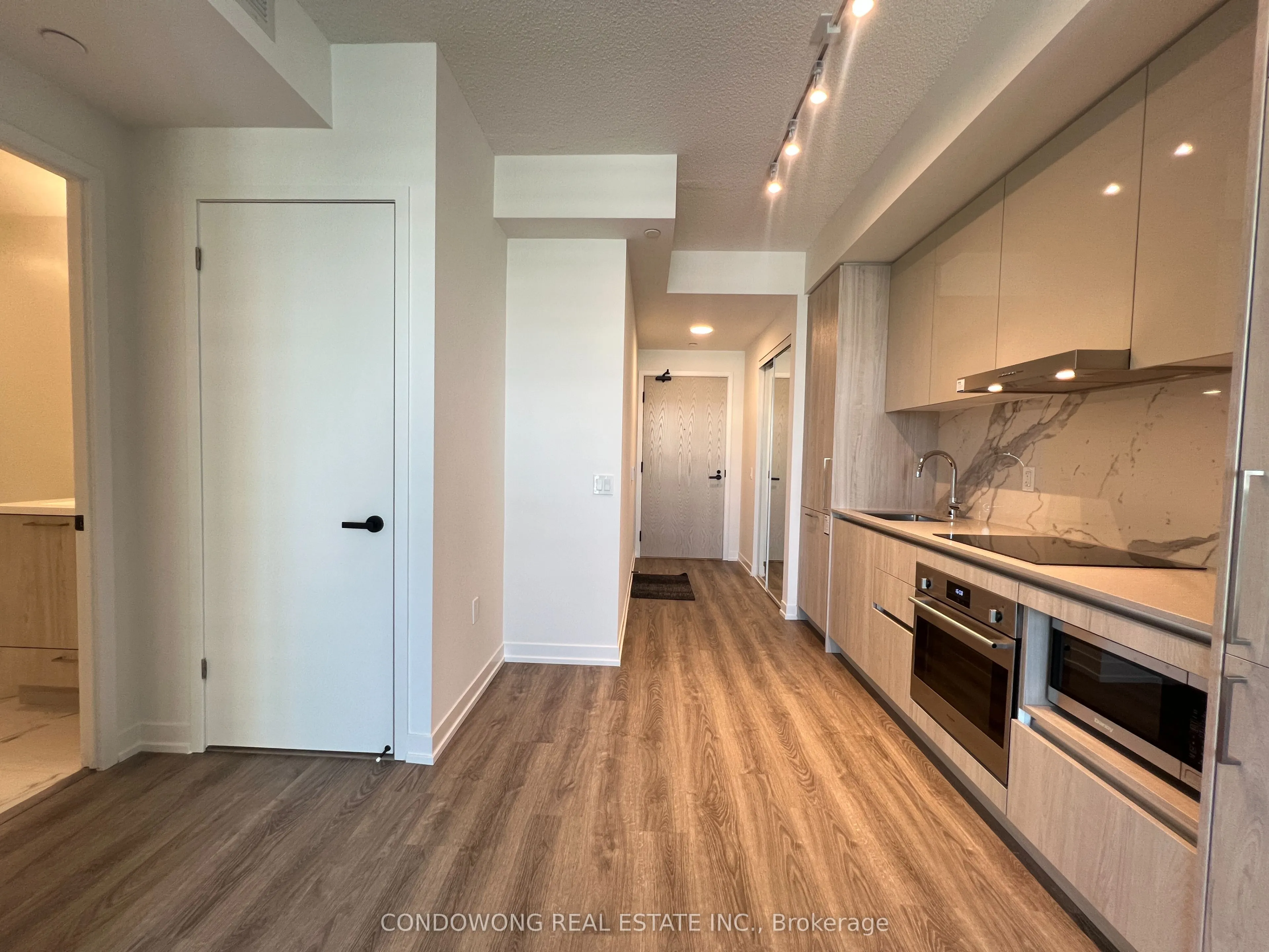 195 Commerce Street, #4917