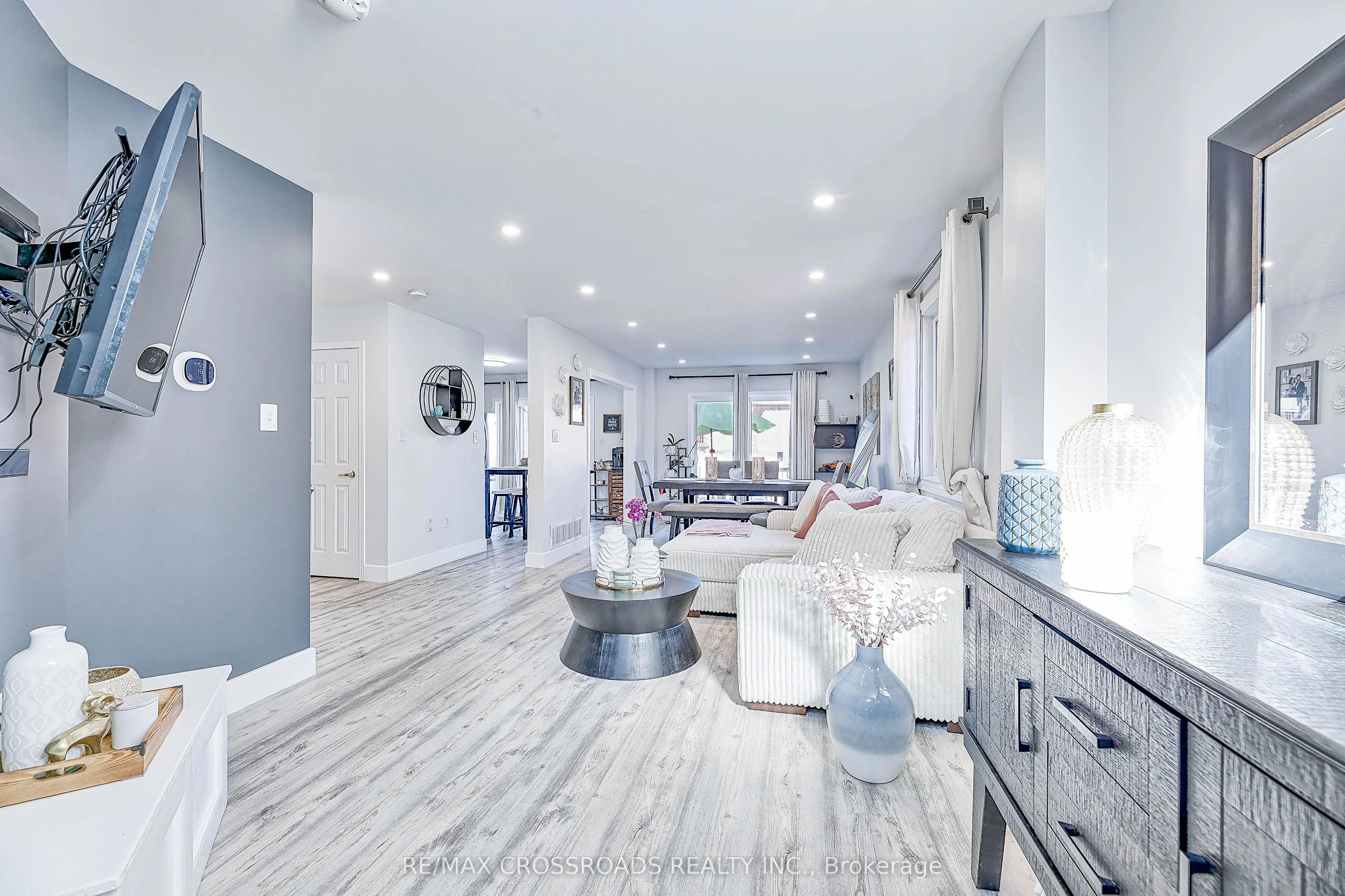 1220 Laurand Street