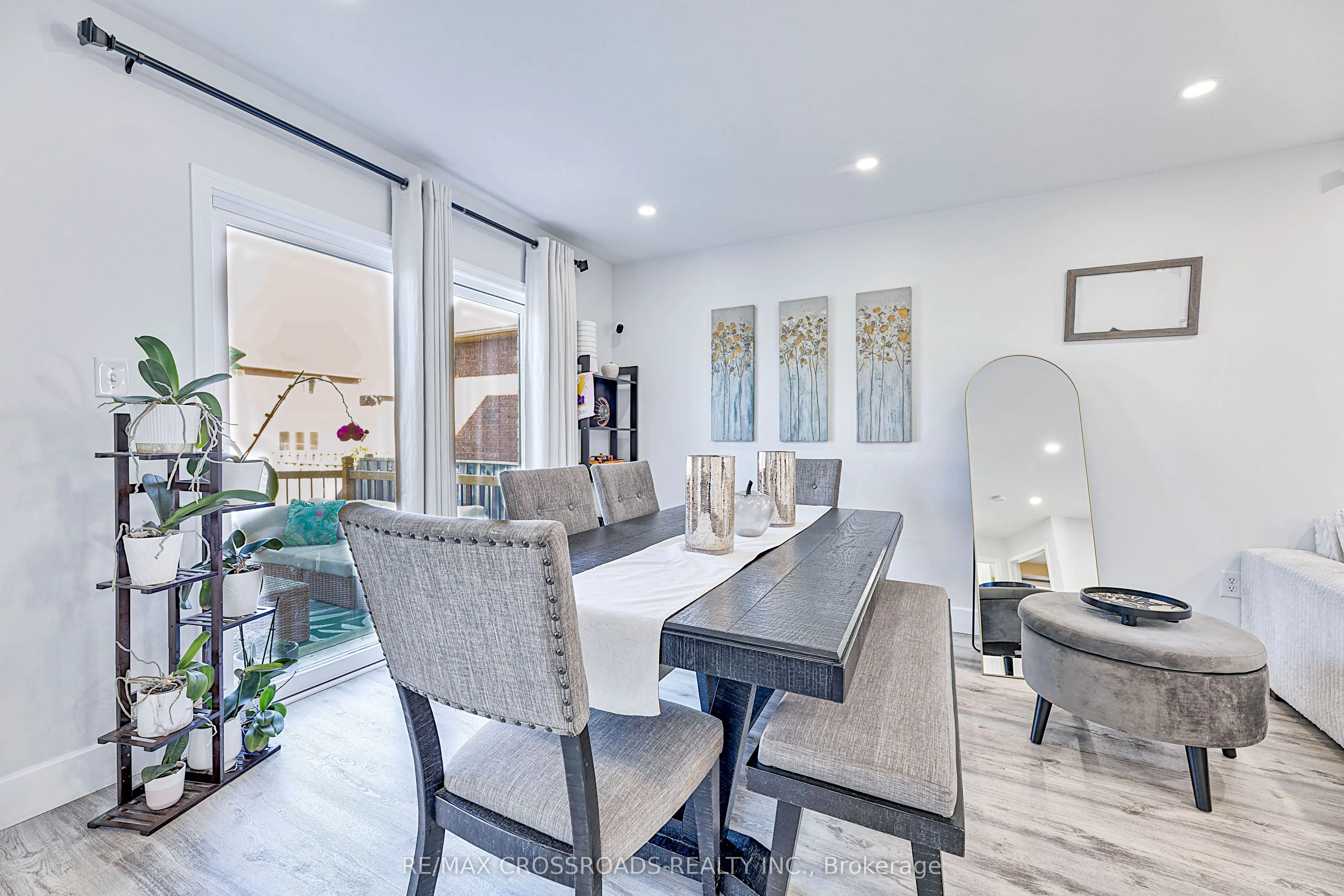1220 Laurand Street