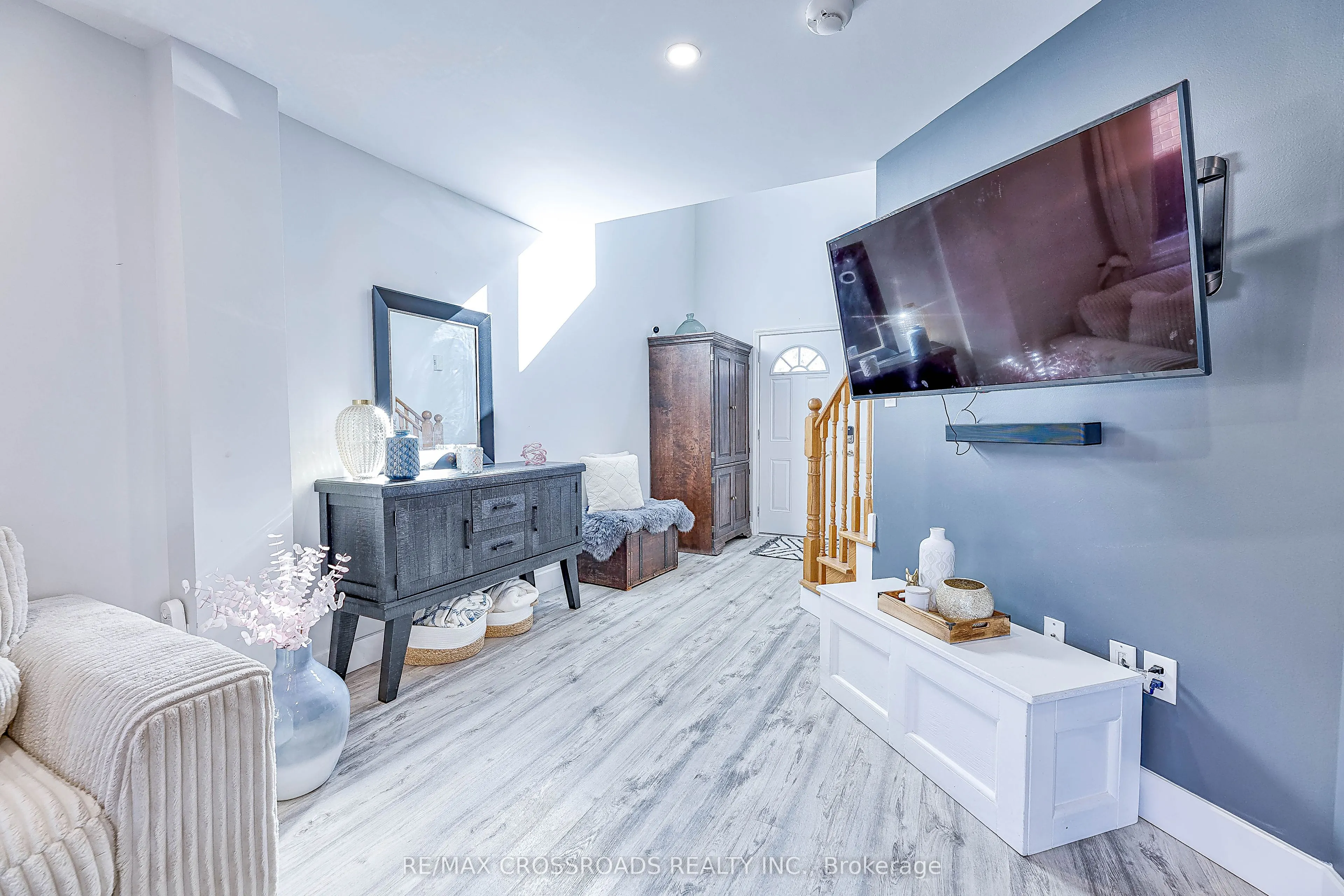 1220 Laurand Street