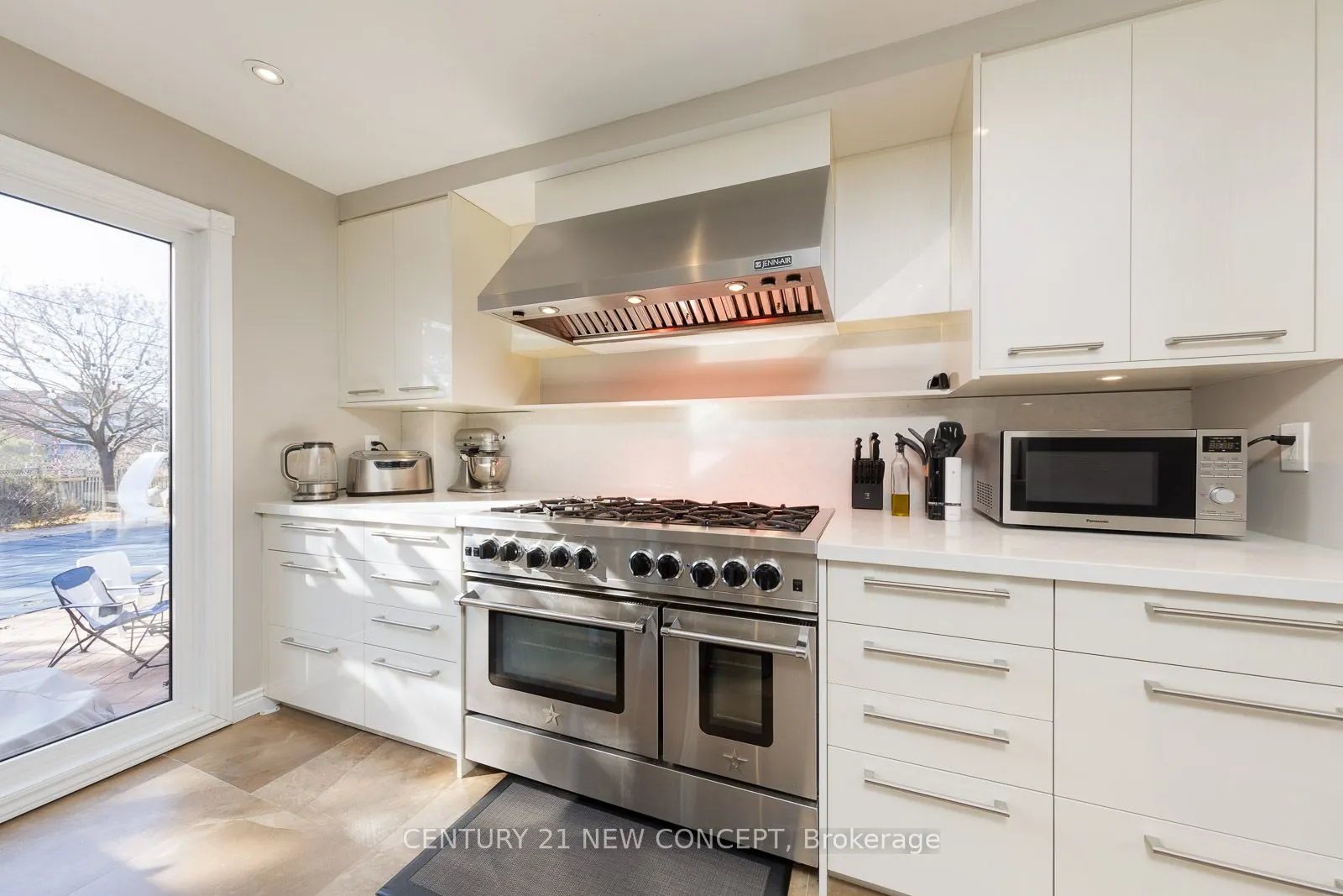 40 Marchwood Crescent