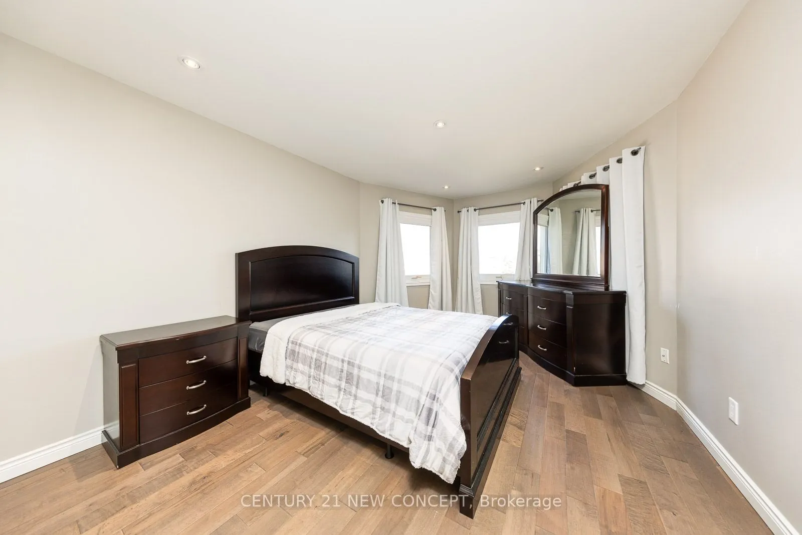 40 Marchwood Crescent
