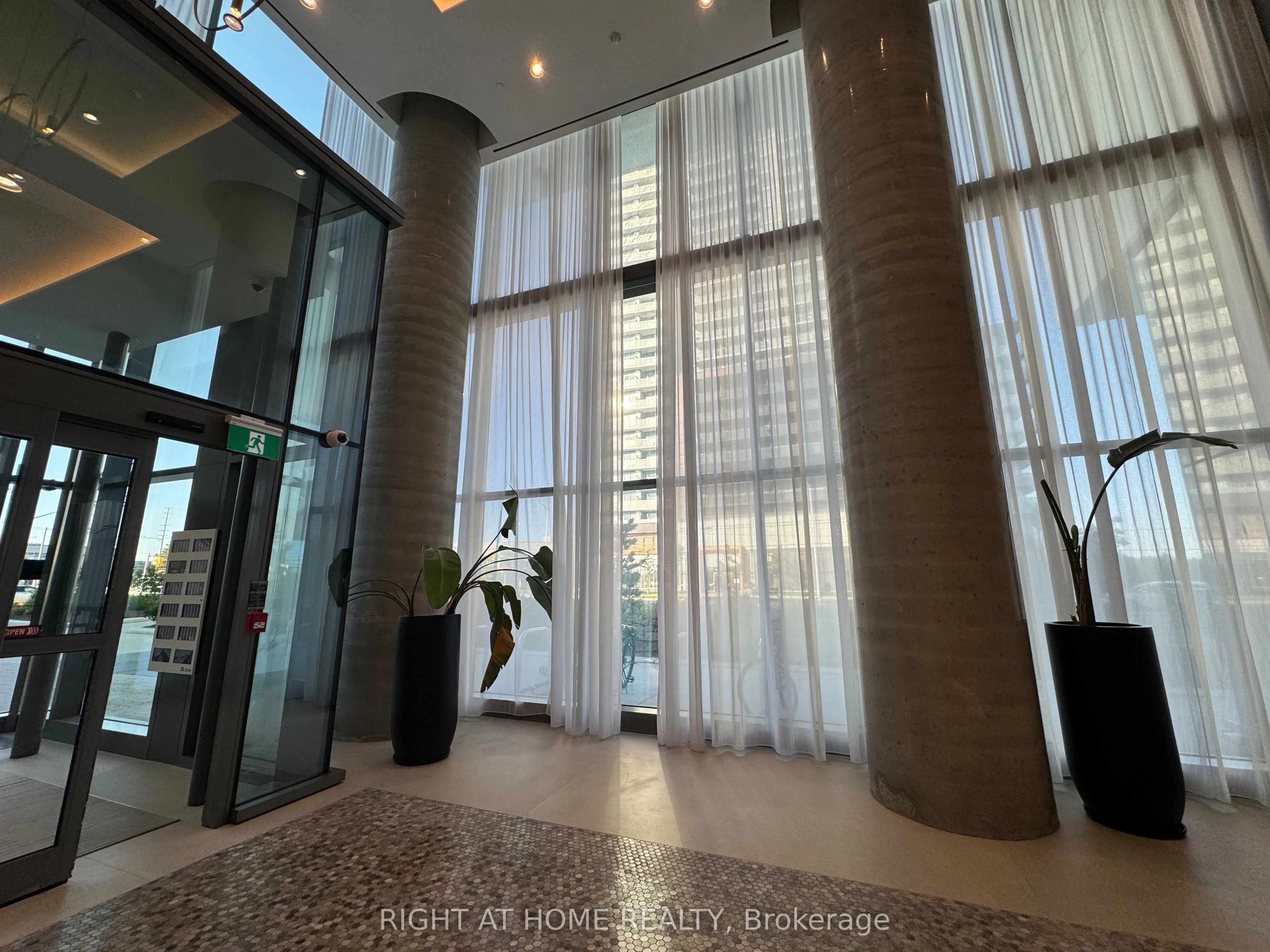 7890 Jane Street, #101