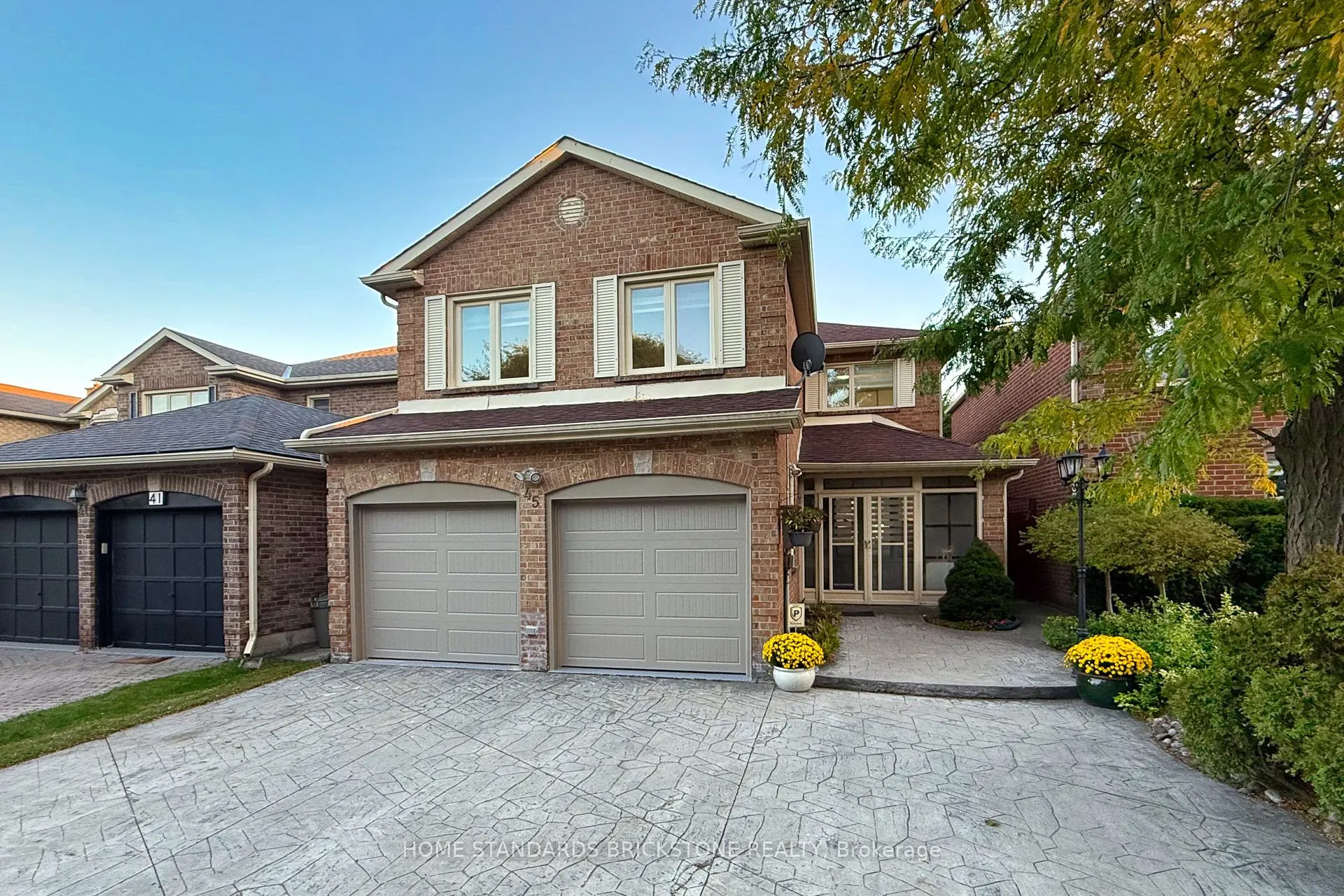 45 Spring Gate Boulevard