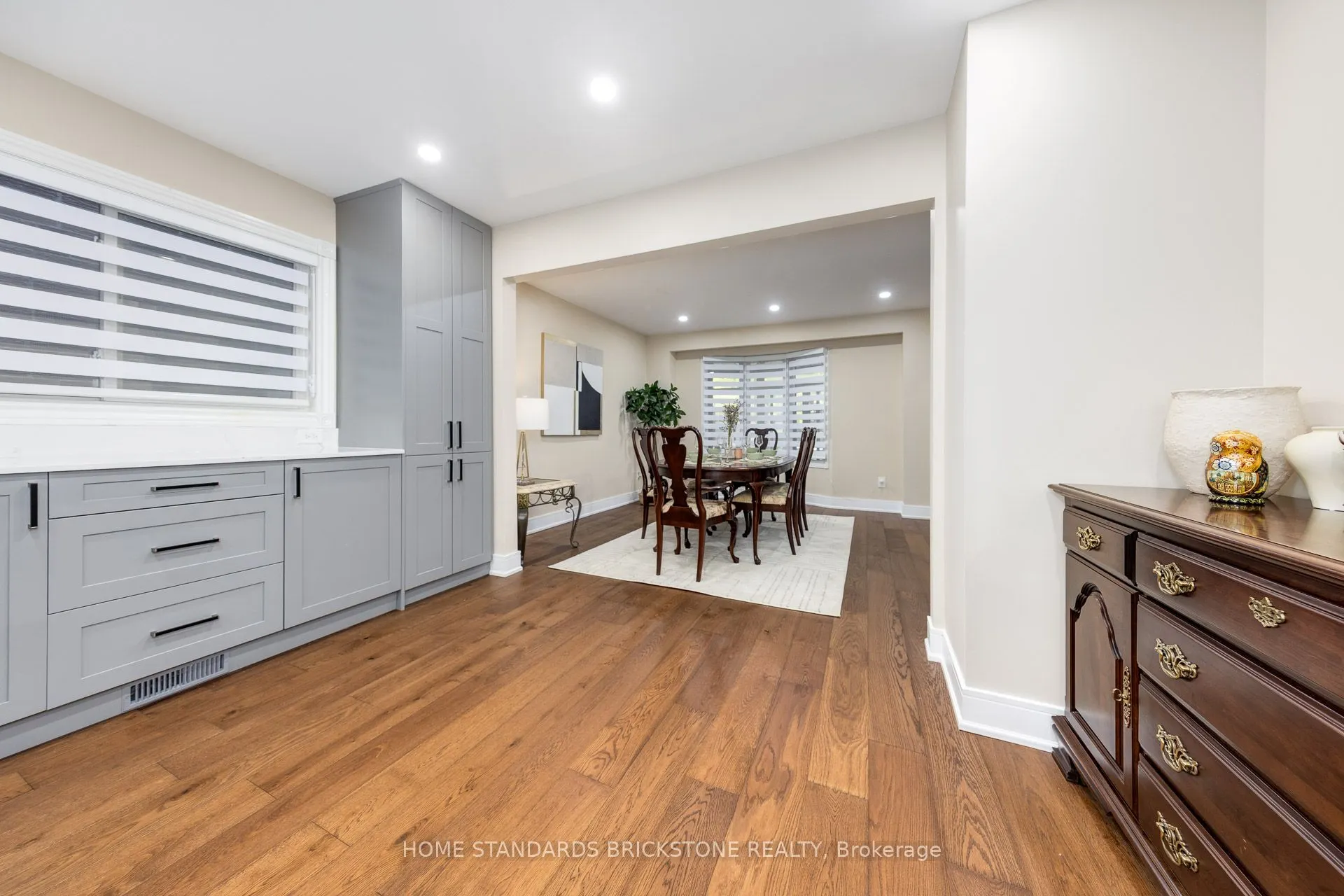 45 Spring Gate Boulevard