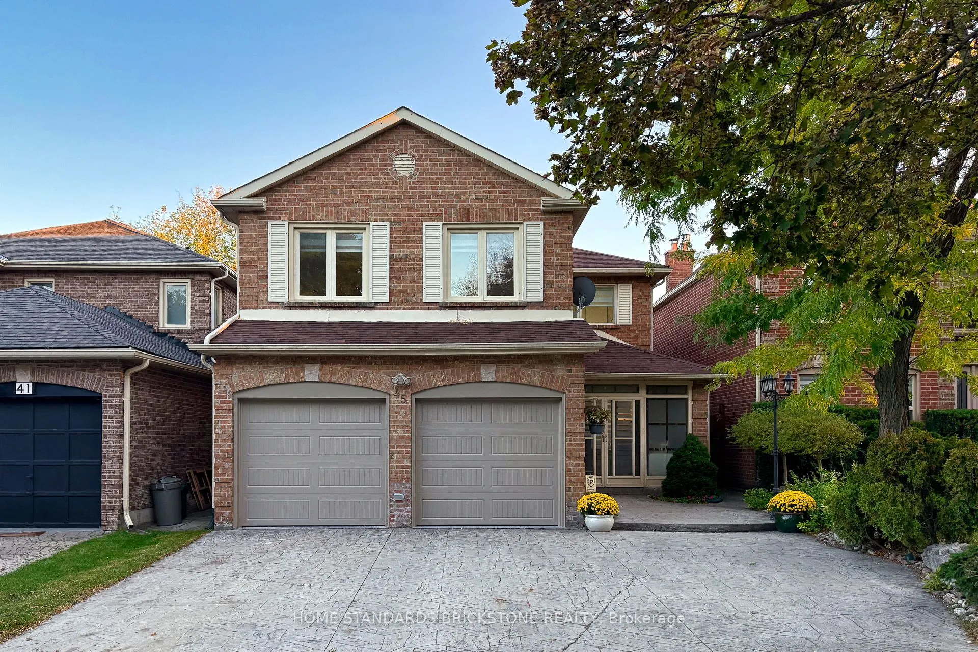 45 Spring Gate Boulevard