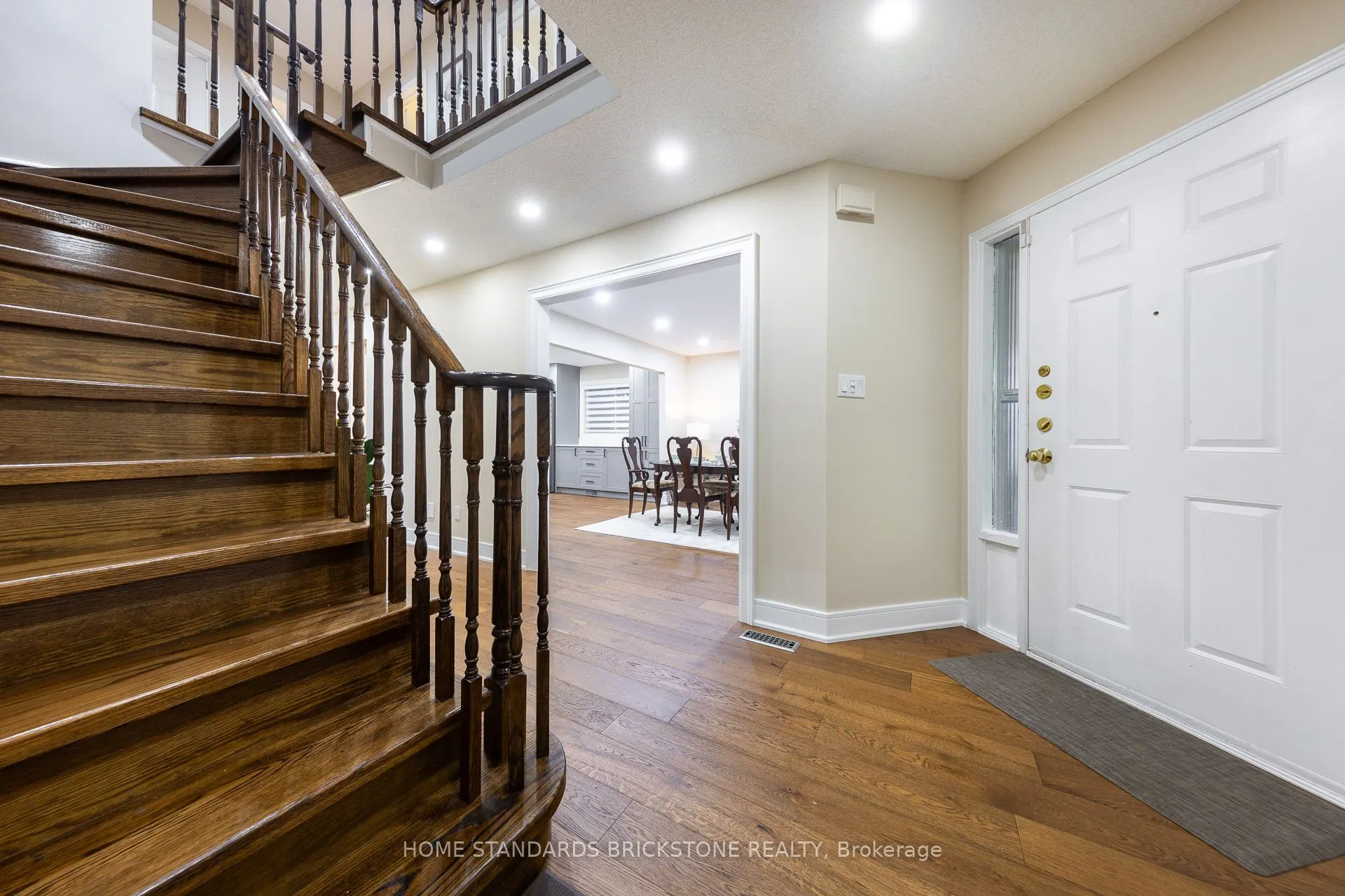 45 Spring Gate Boulevard