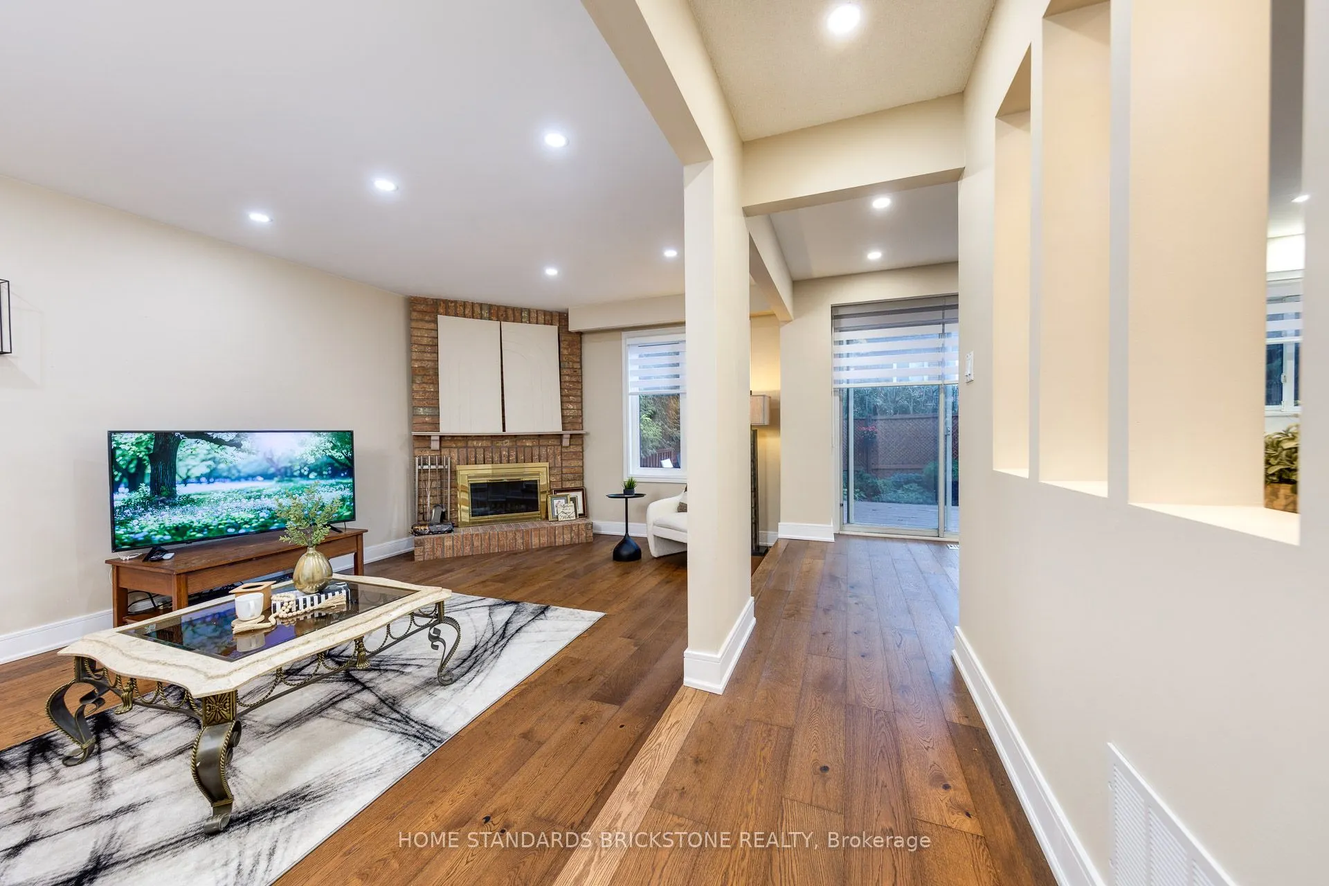 45 Spring Gate Boulevard