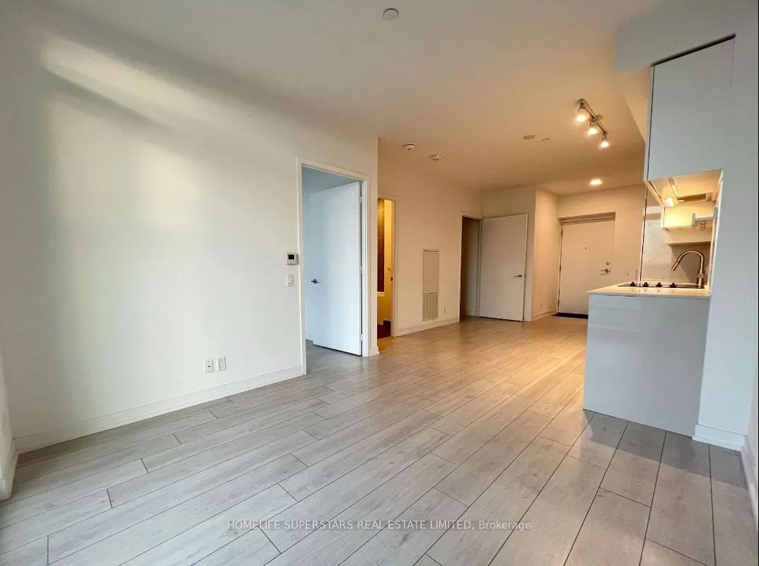 950 Portage Parkway, #3801