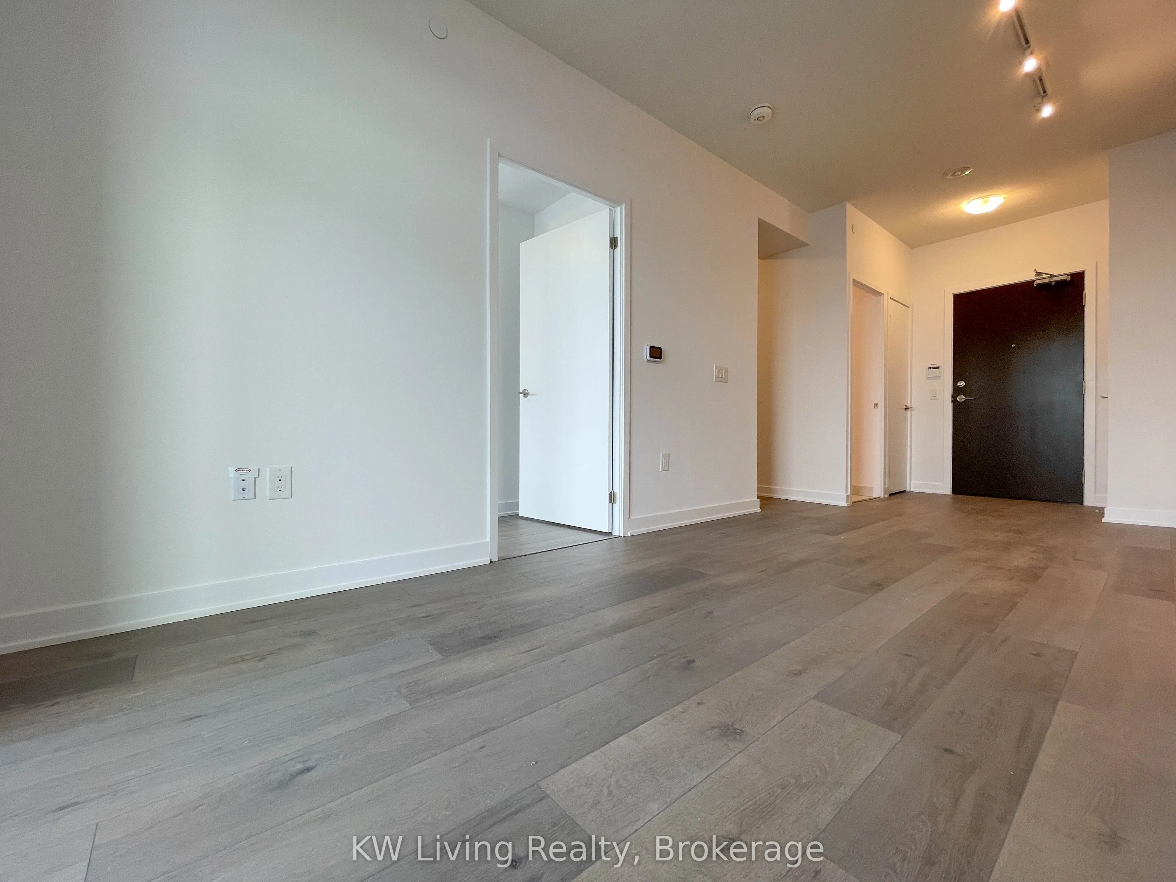 60 Honeycrisp Crescent, #1502