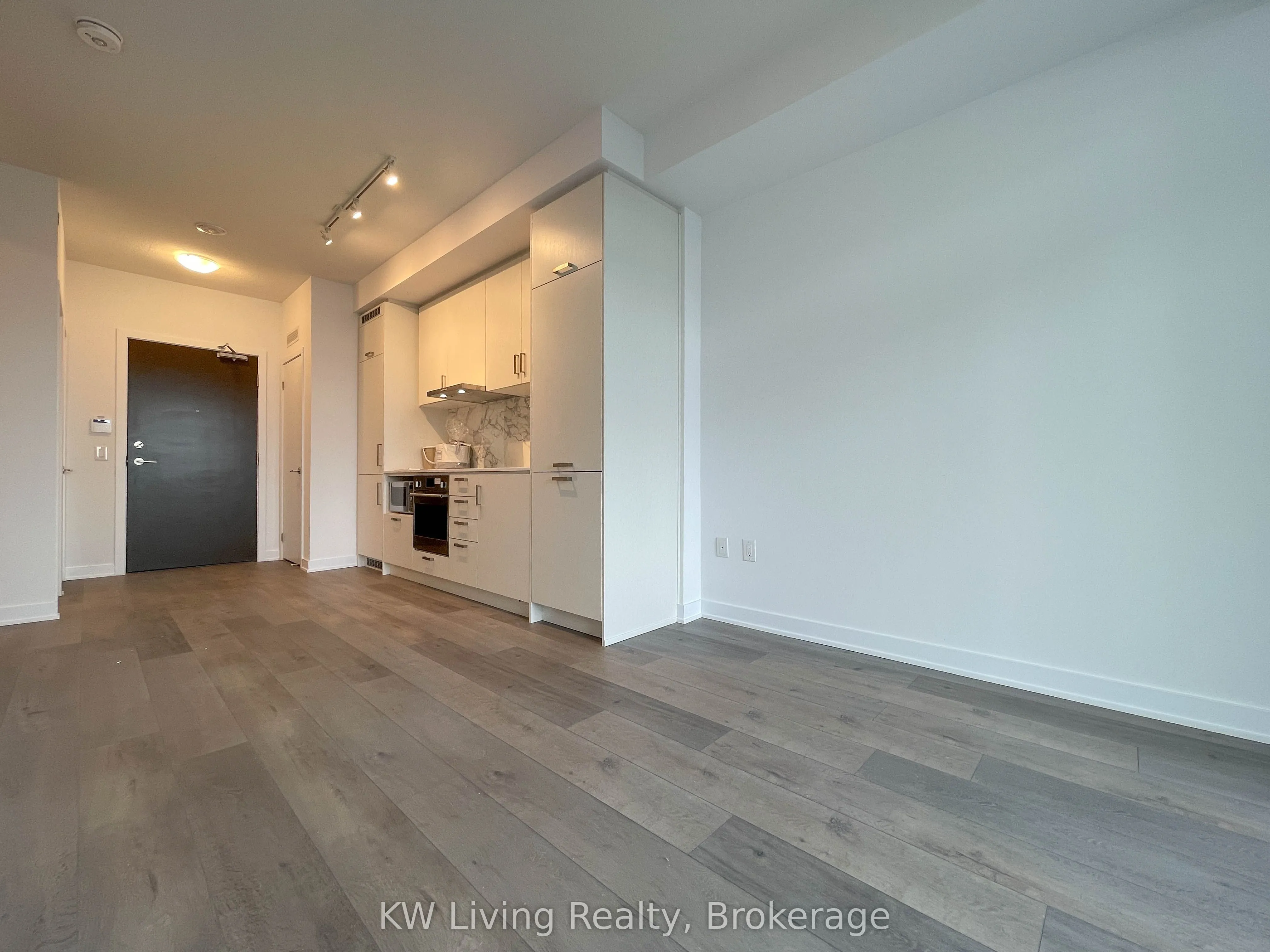 60 Honeycrisp Crescent, #1502