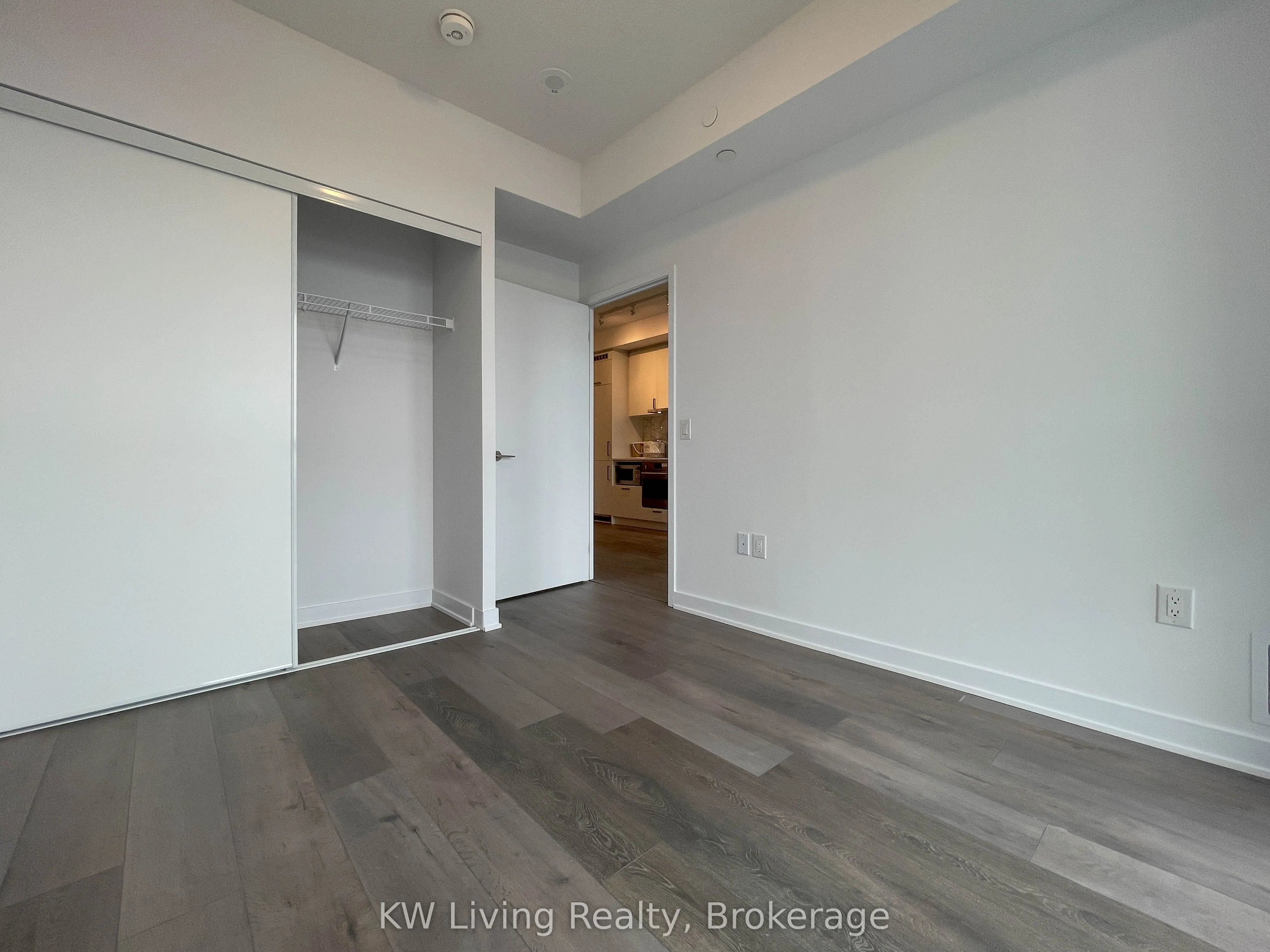 60 Honeycrisp Crescent, #1502