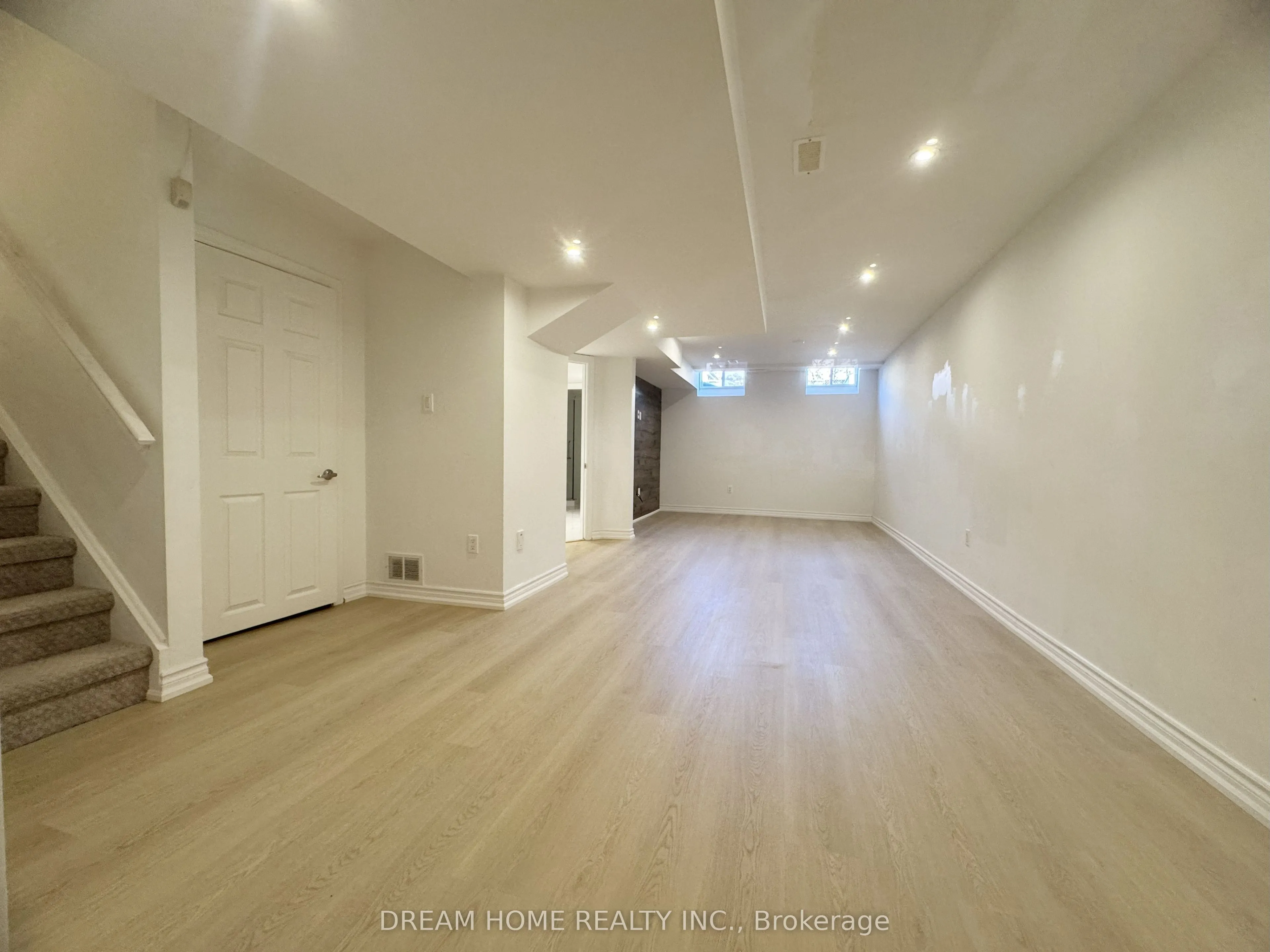 110 Autumn Hill Boulevard