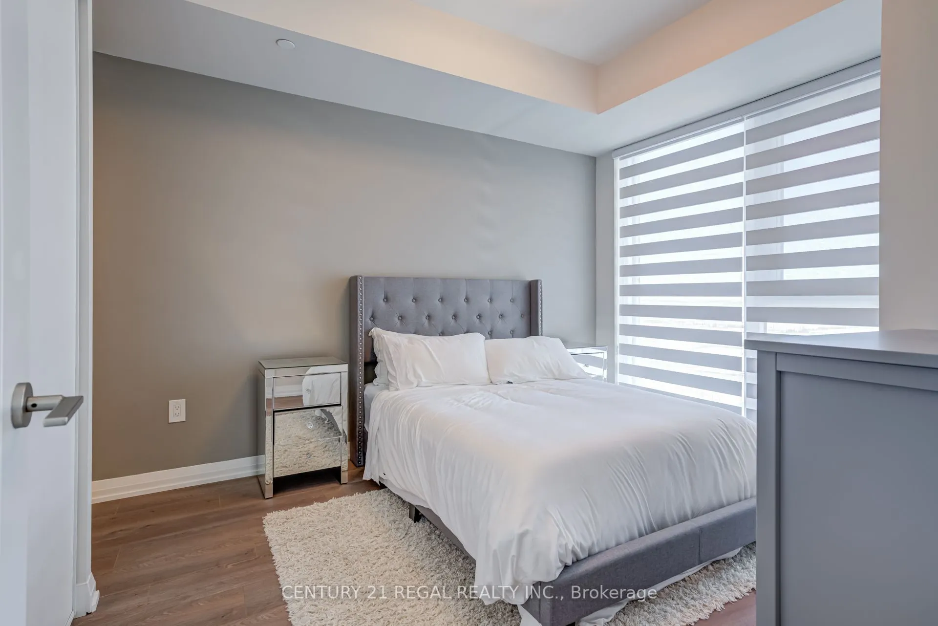 9000 Jane Street, #2125