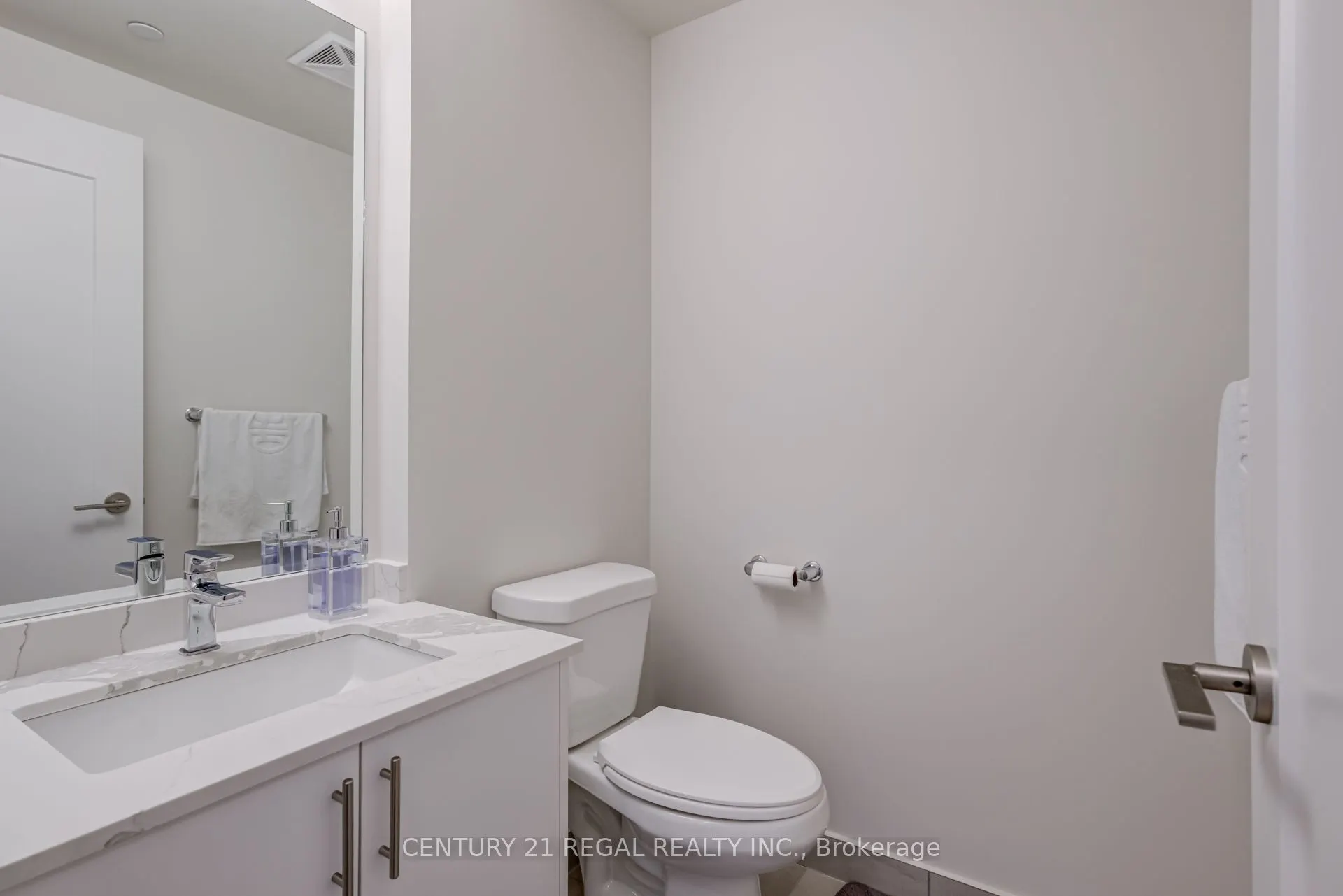 9000 Jane Street, #2125
