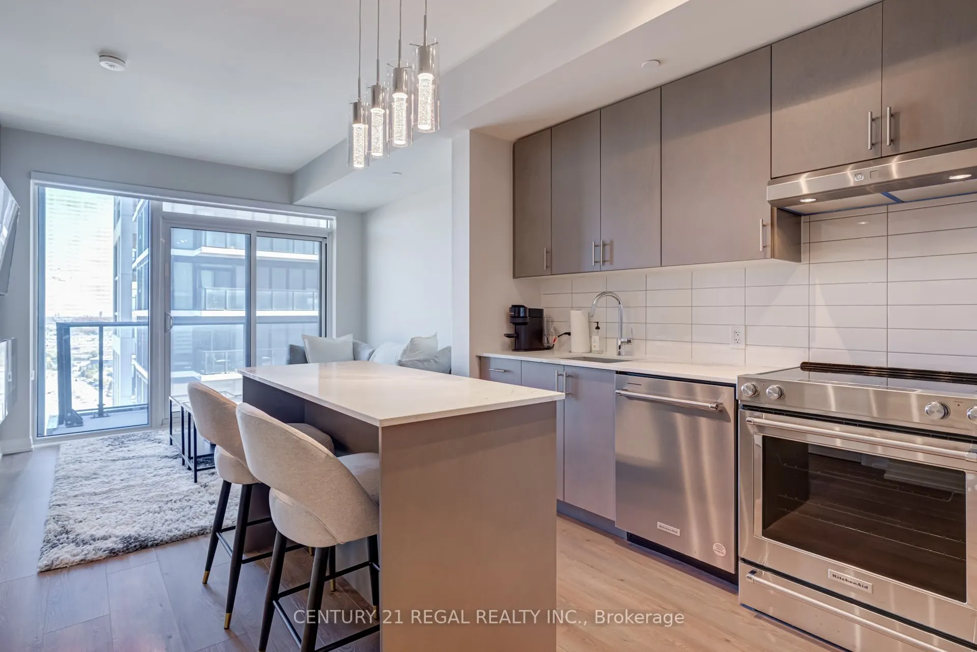 9000 Jane Street, #2125