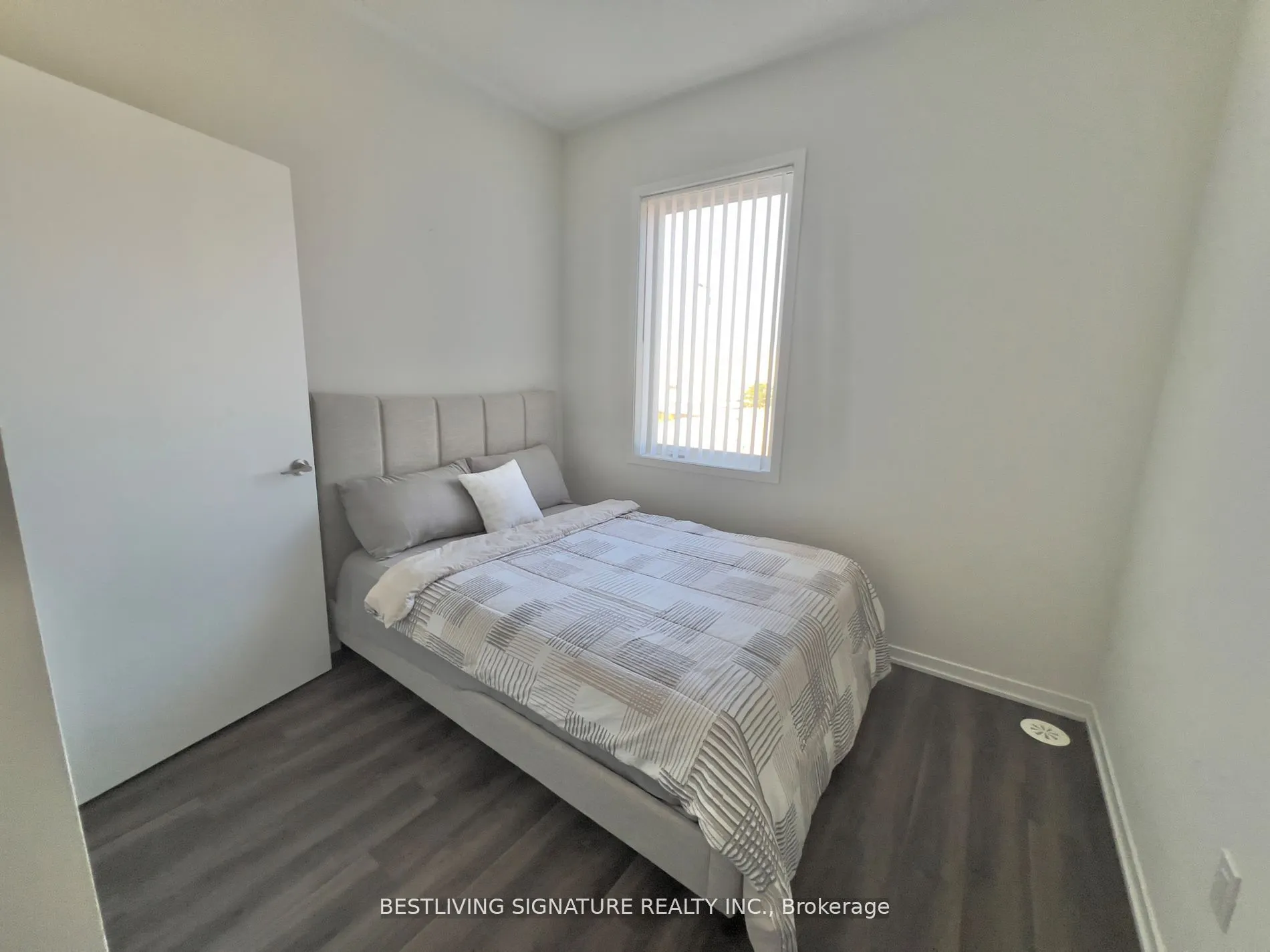 80 Honeycrisp Crescent, #369
