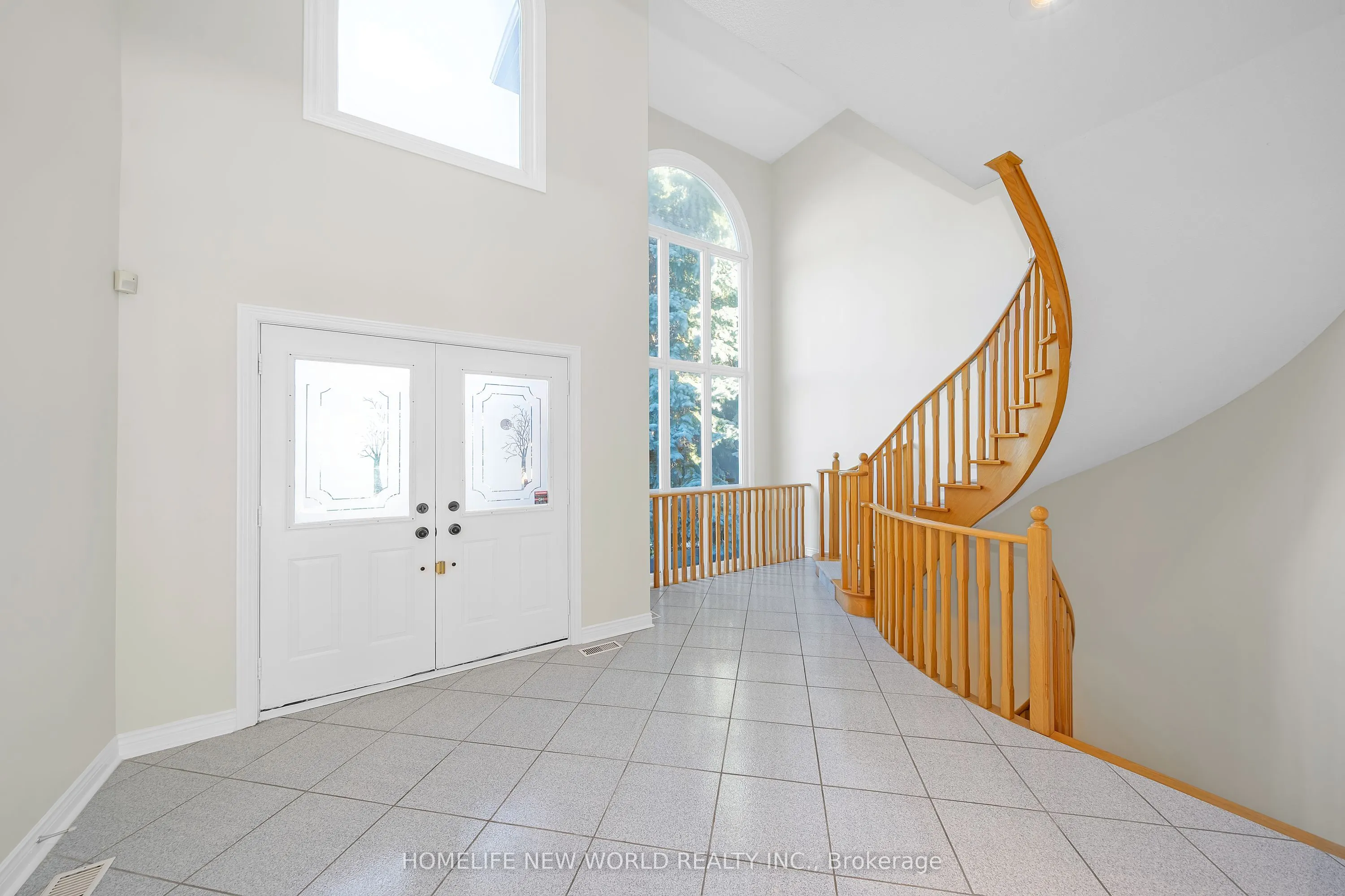 99 Clarendon Drive
