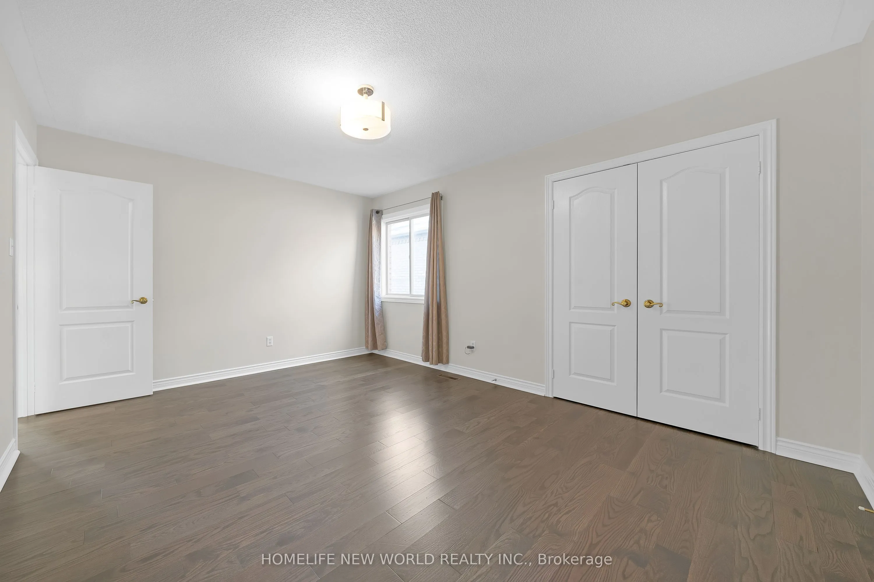 99 Clarendon Drive