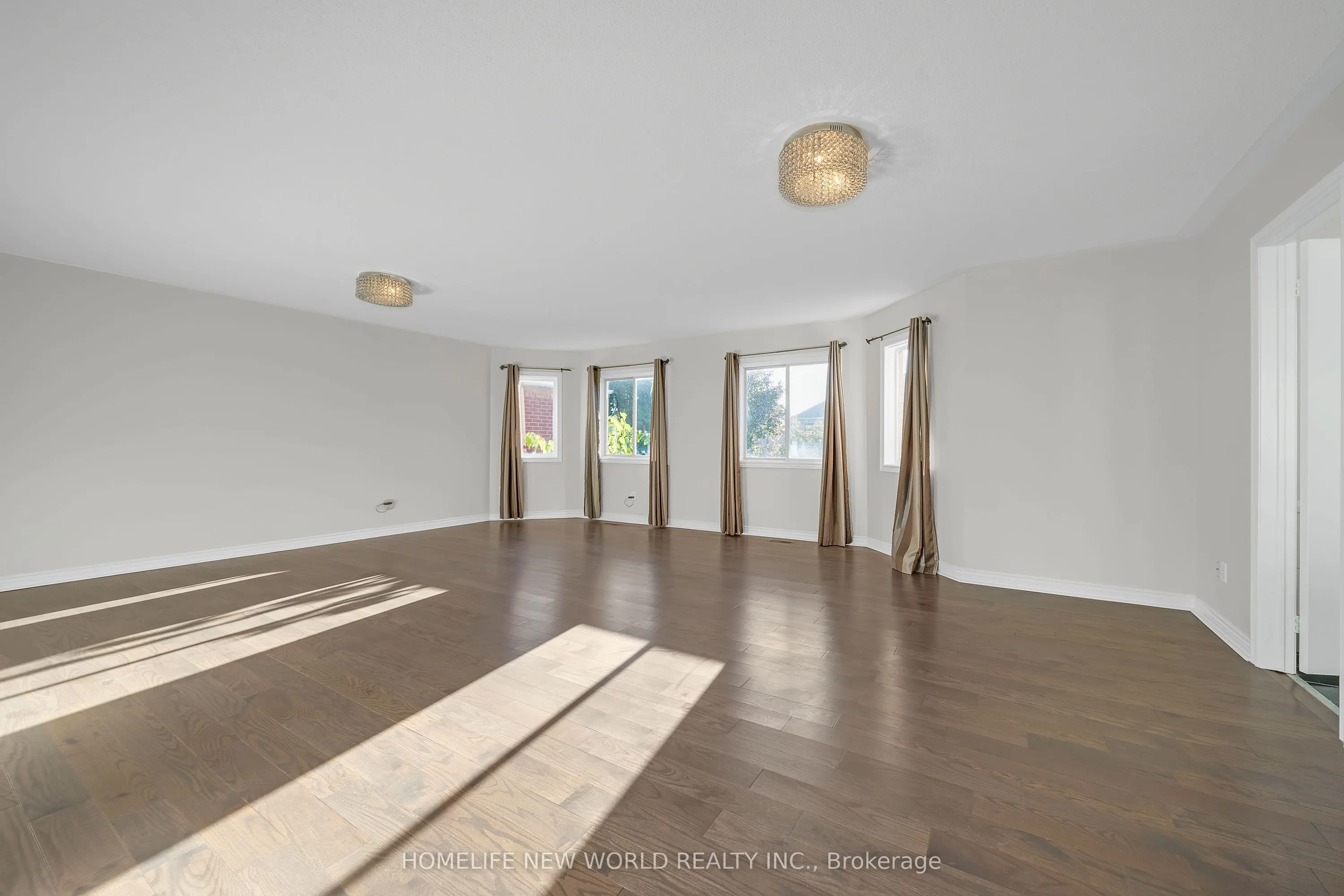 99 Clarendon Drive