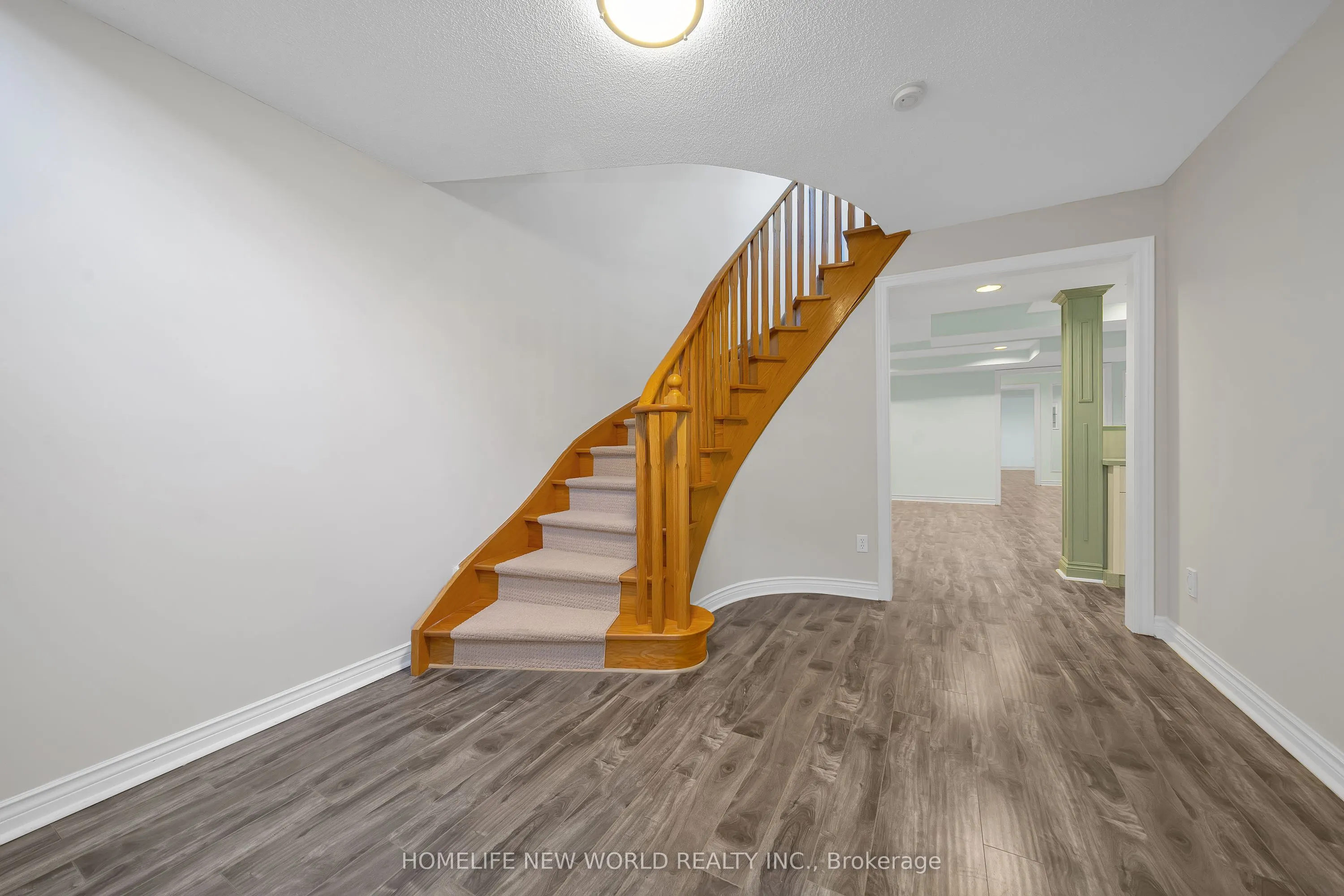 99 Clarendon Drive