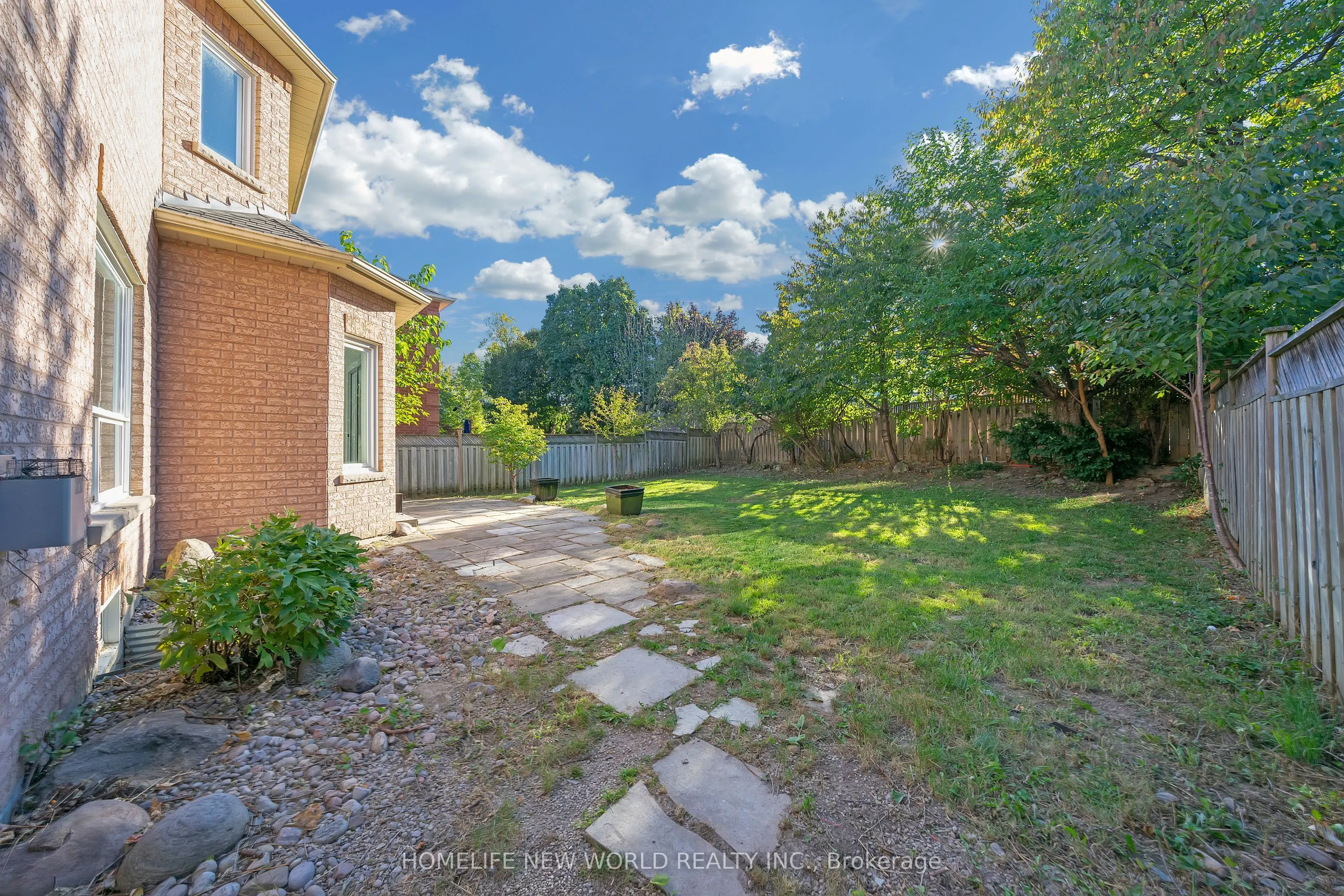 99 Clarendon Drive