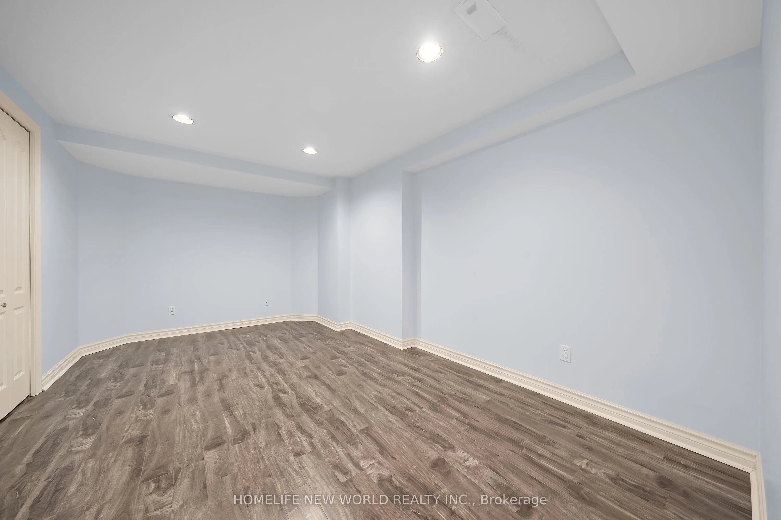 99 Clarendon Drive