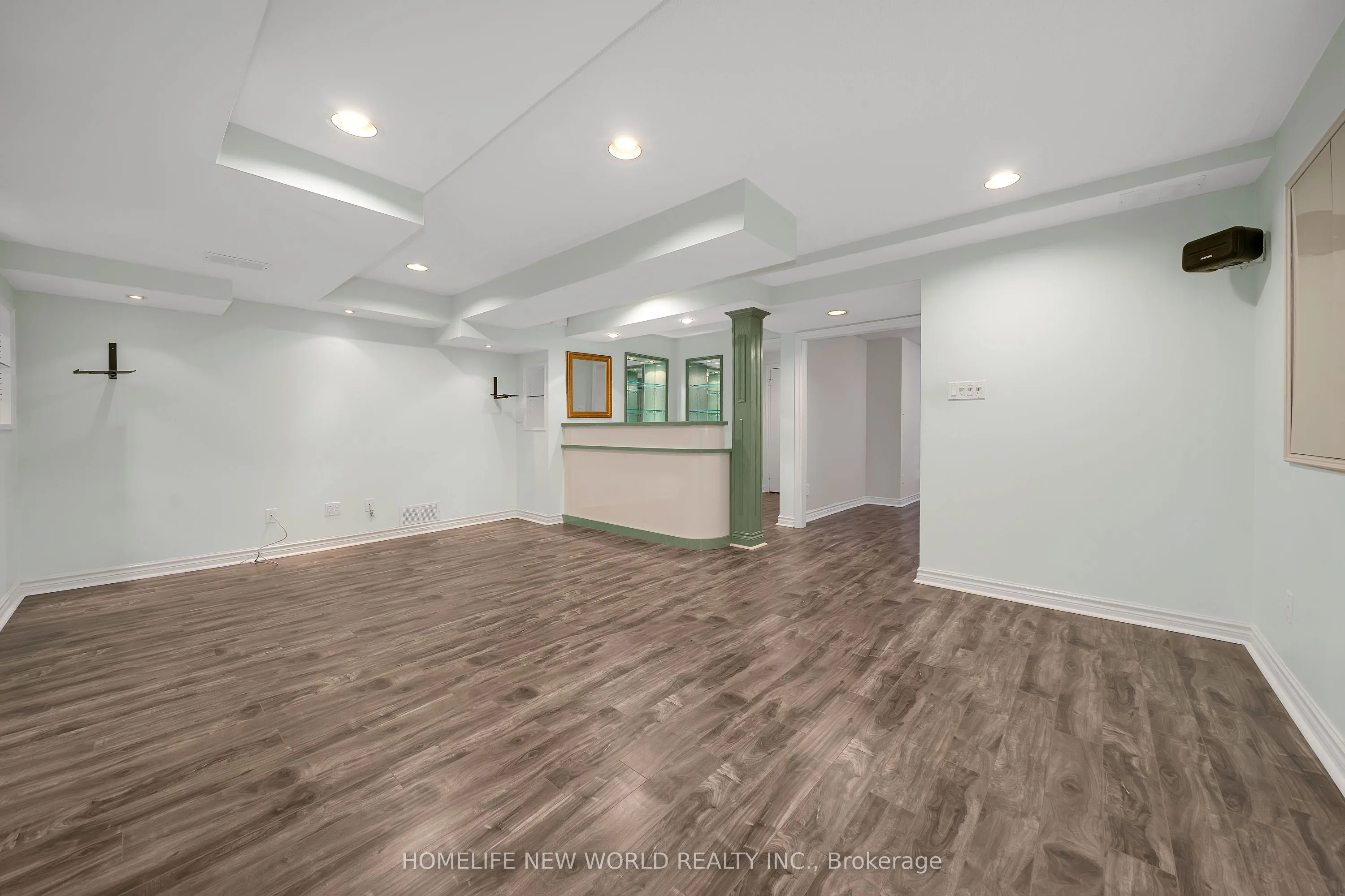 99 Clarendon Drive