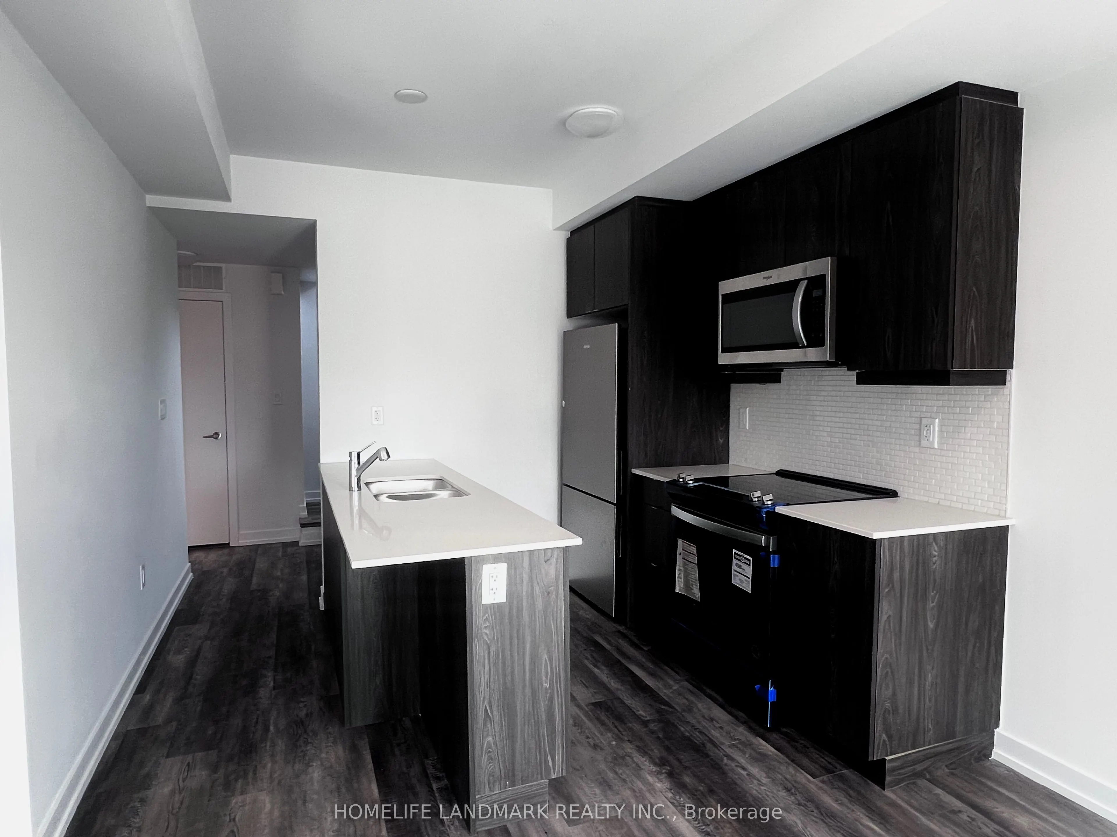 3 Bancroft Lane E, #214