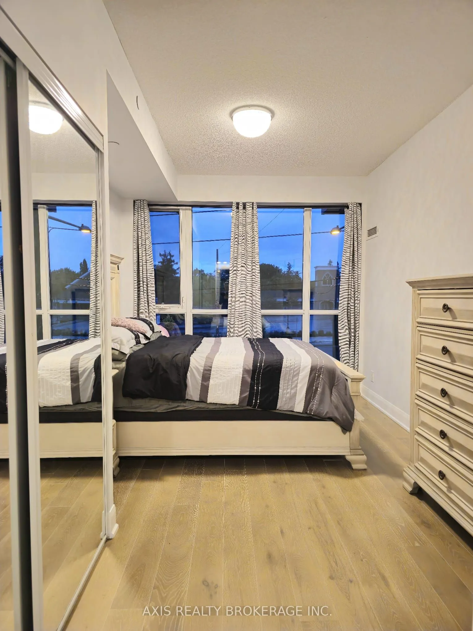 4700 Highway 7, #321