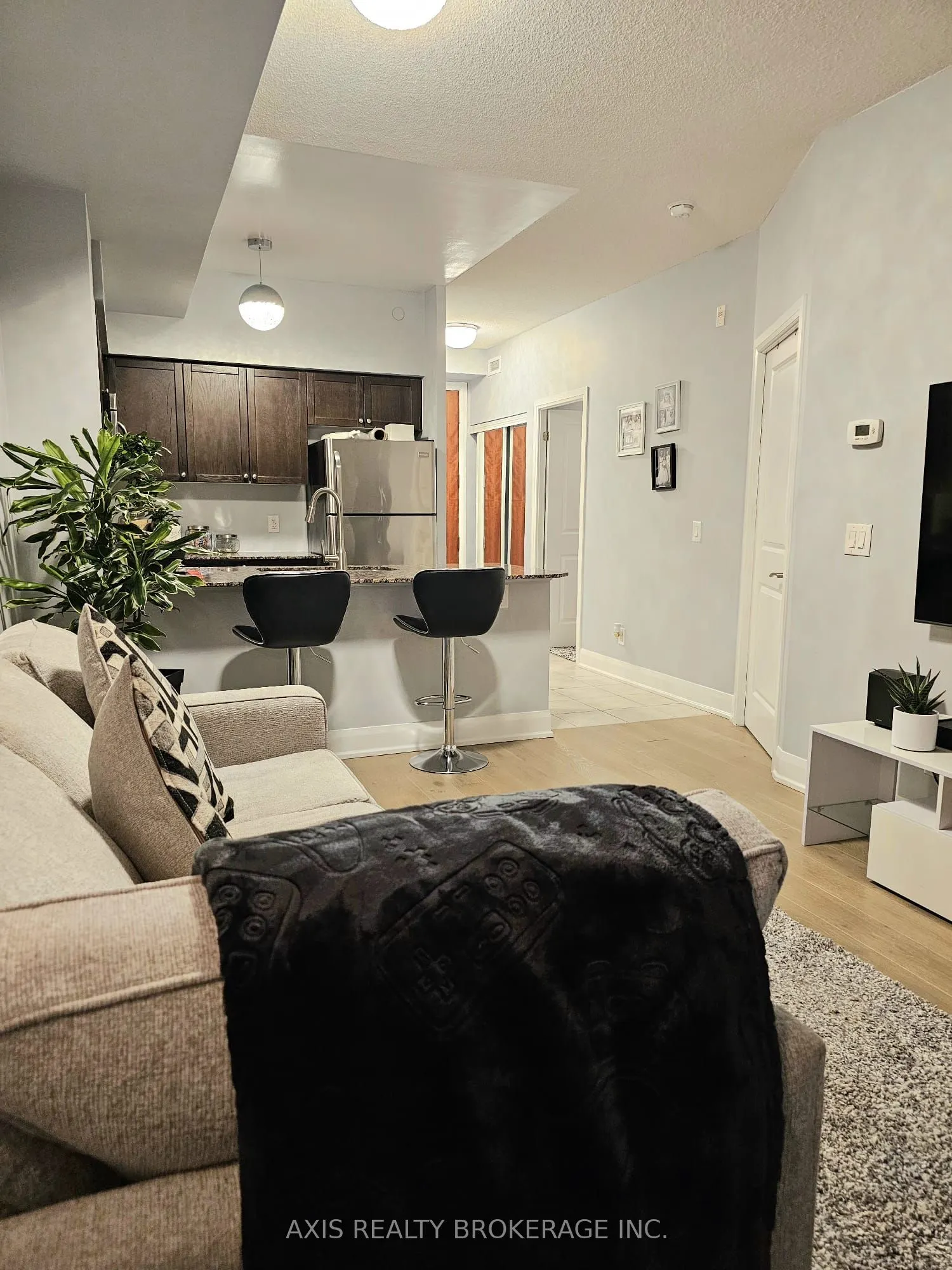 4700 Highway 7, #321