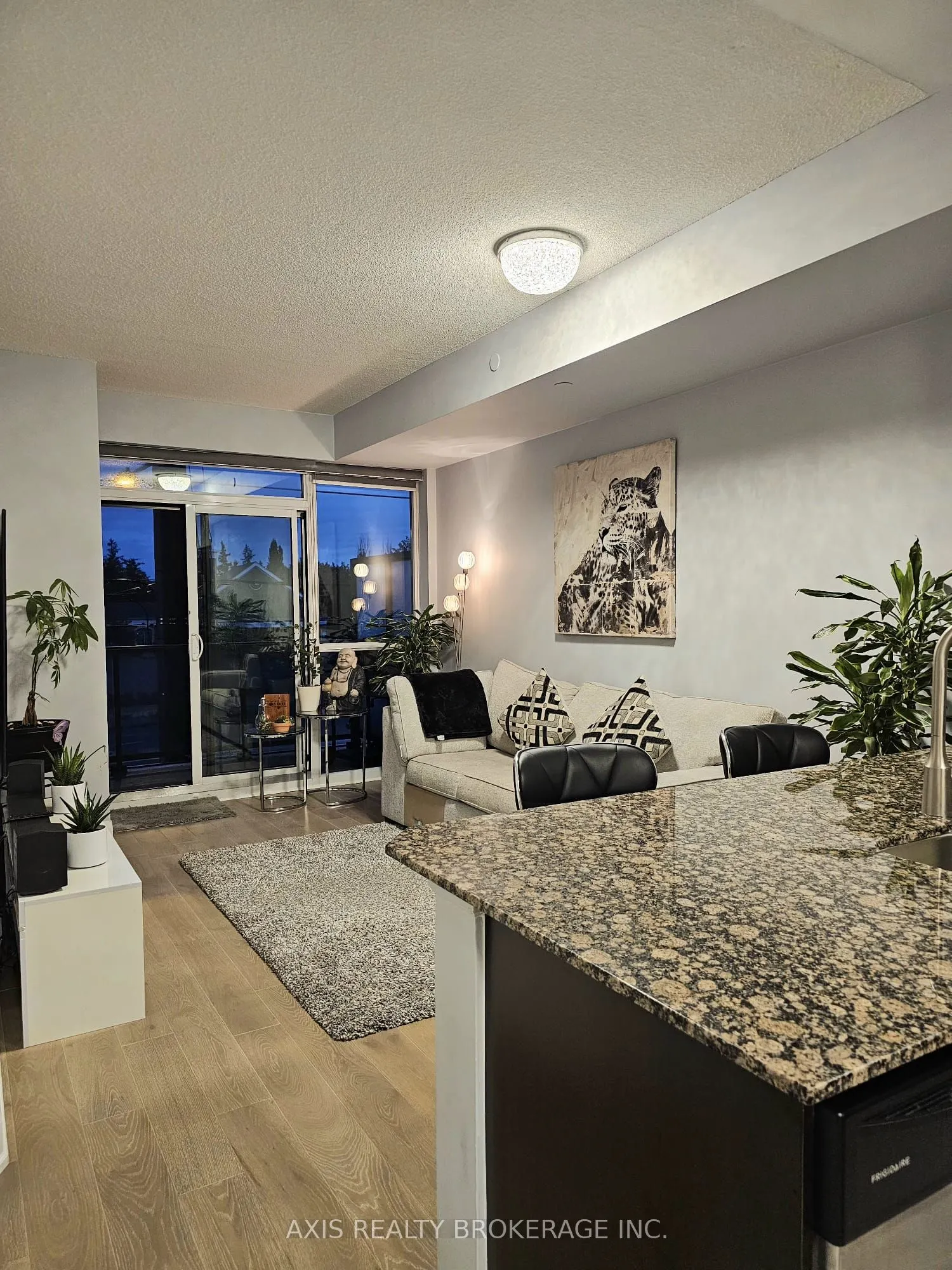4700 Highway 7, #321