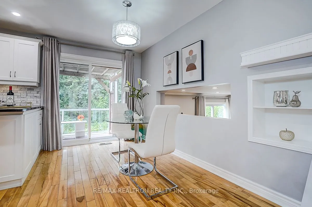 9 Earls Court