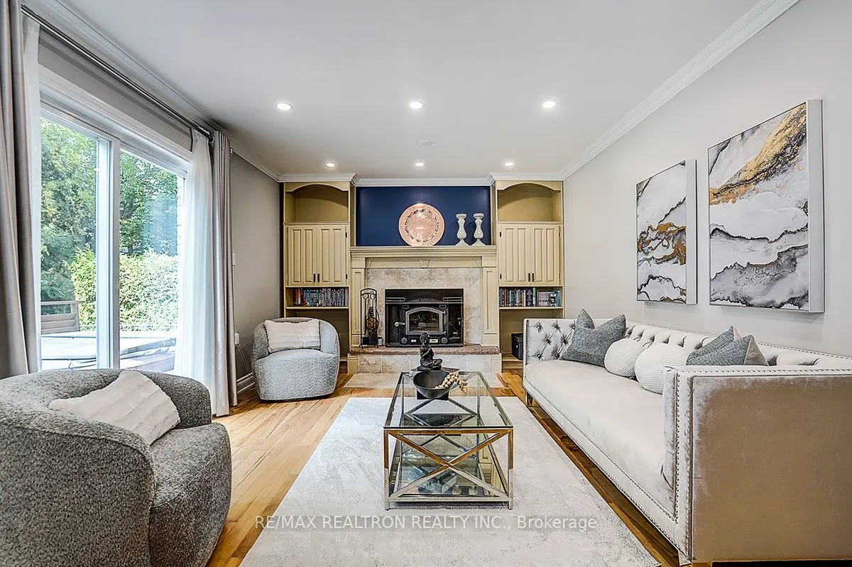 9 Earls Court