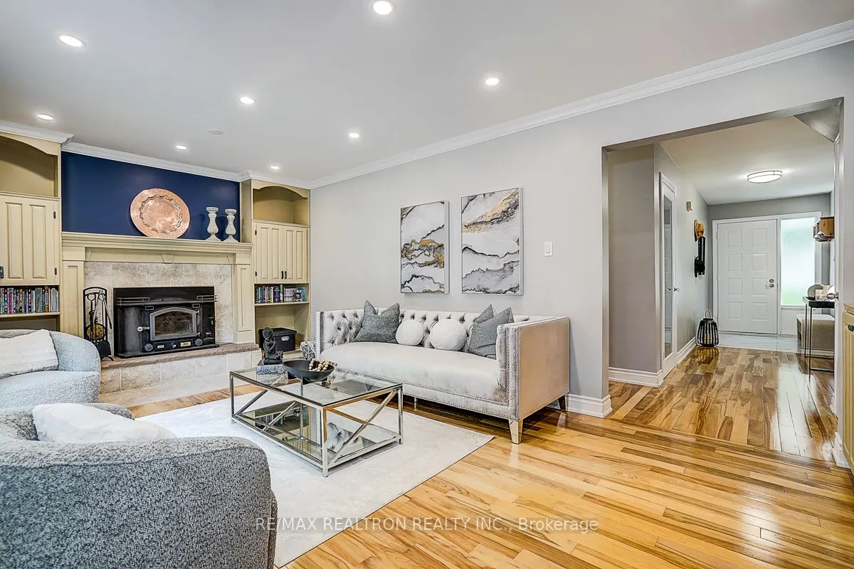9 Earls Court