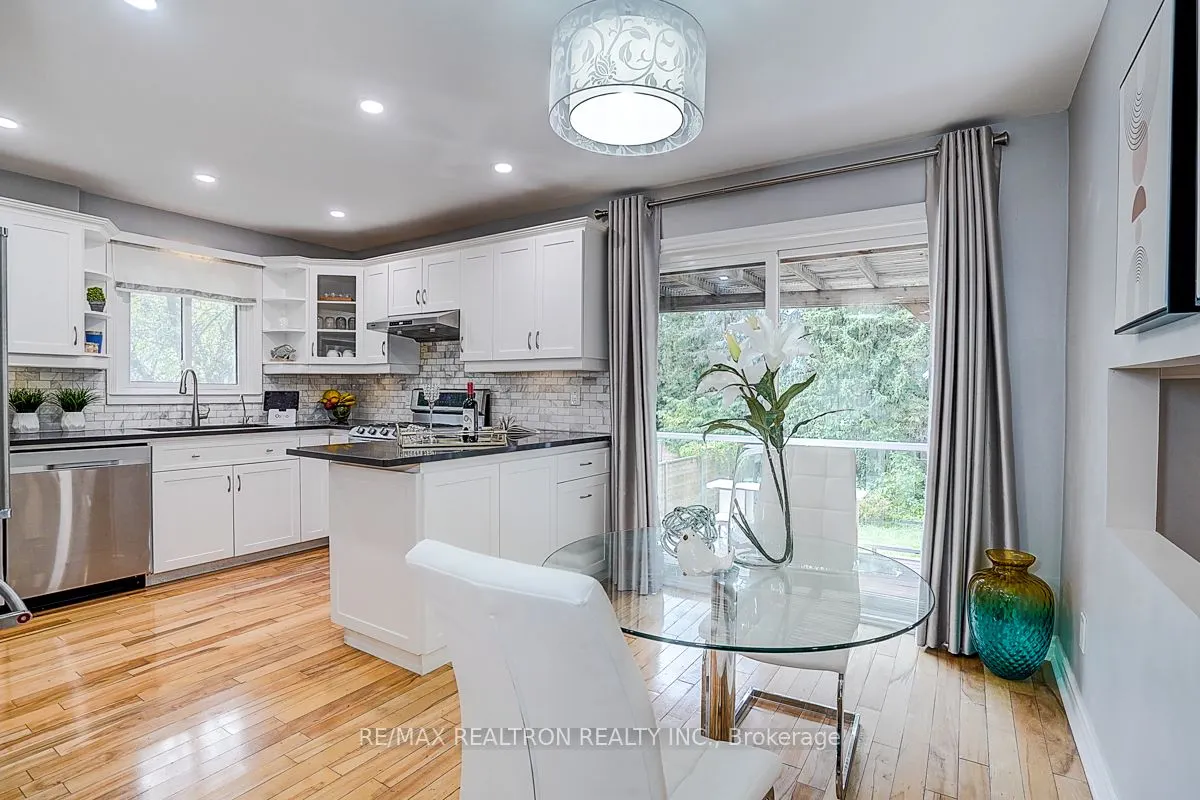 9 Earls Court