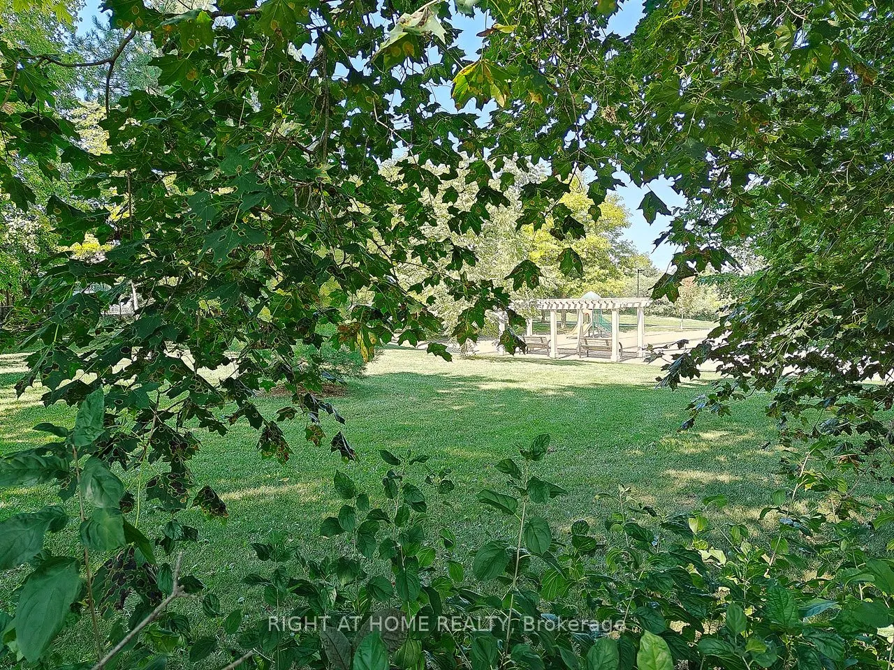 116 Cooperage Crescent