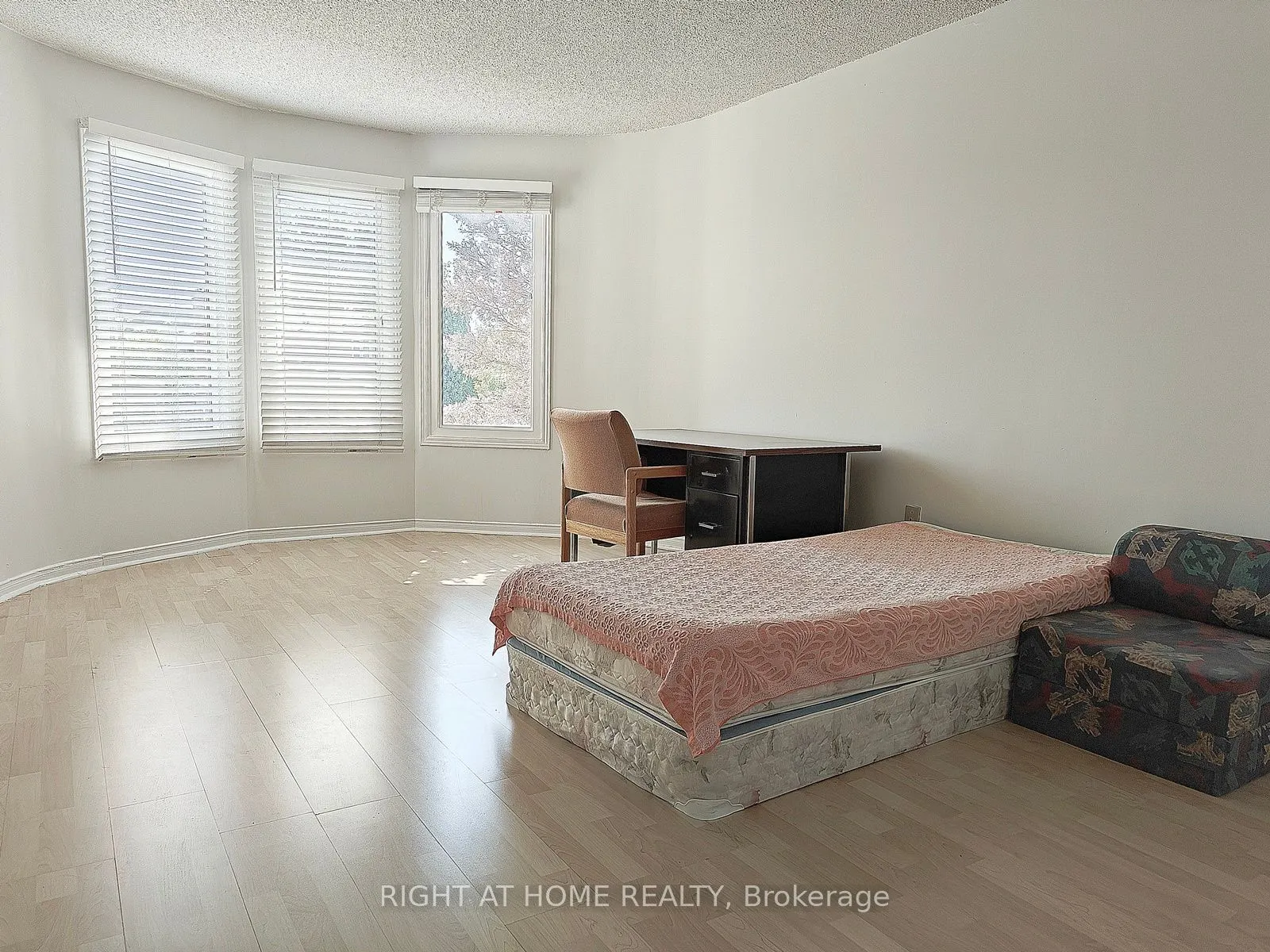 116 Cooperage Crescent
