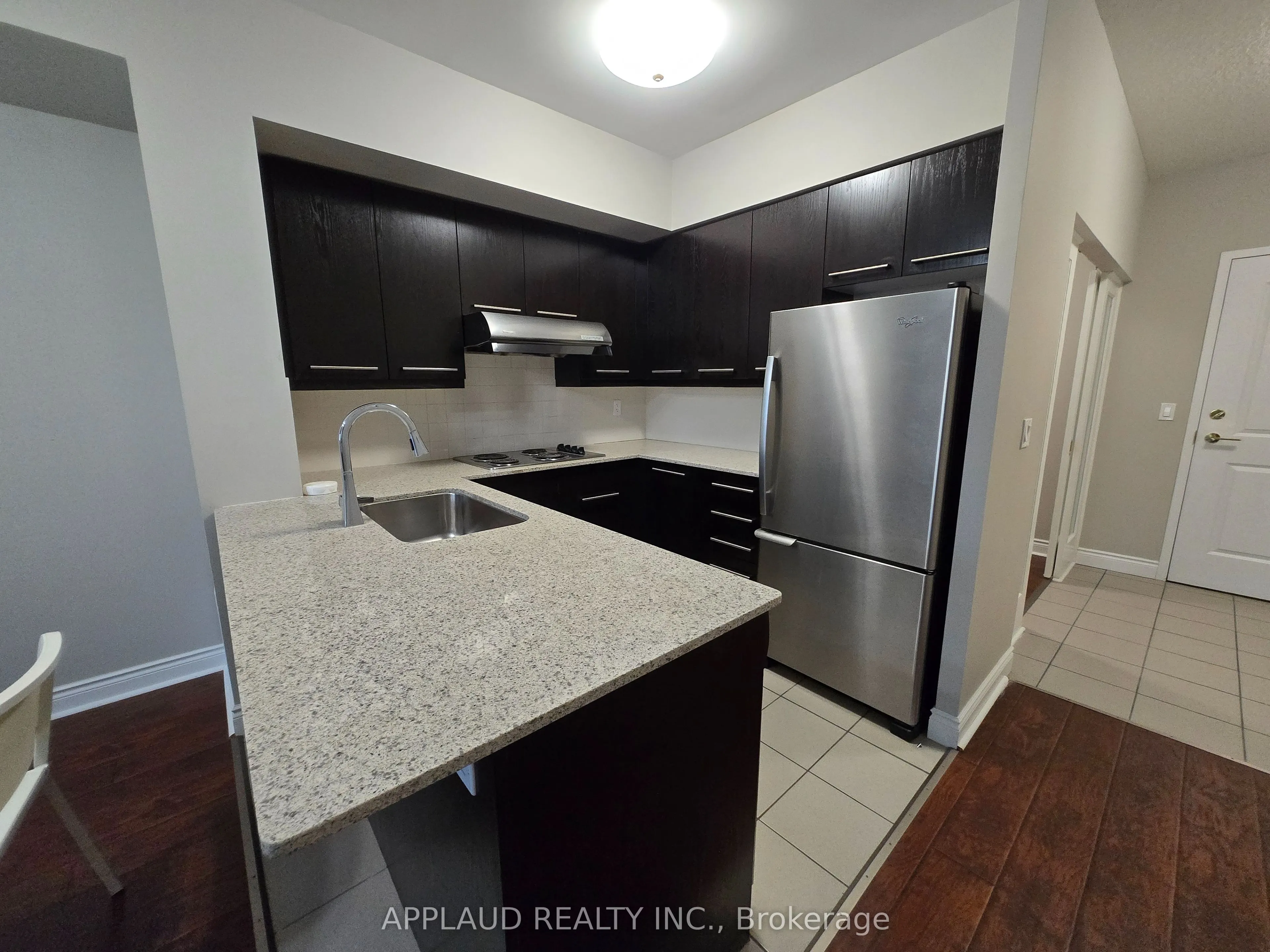11211 Yonge Street, #B652