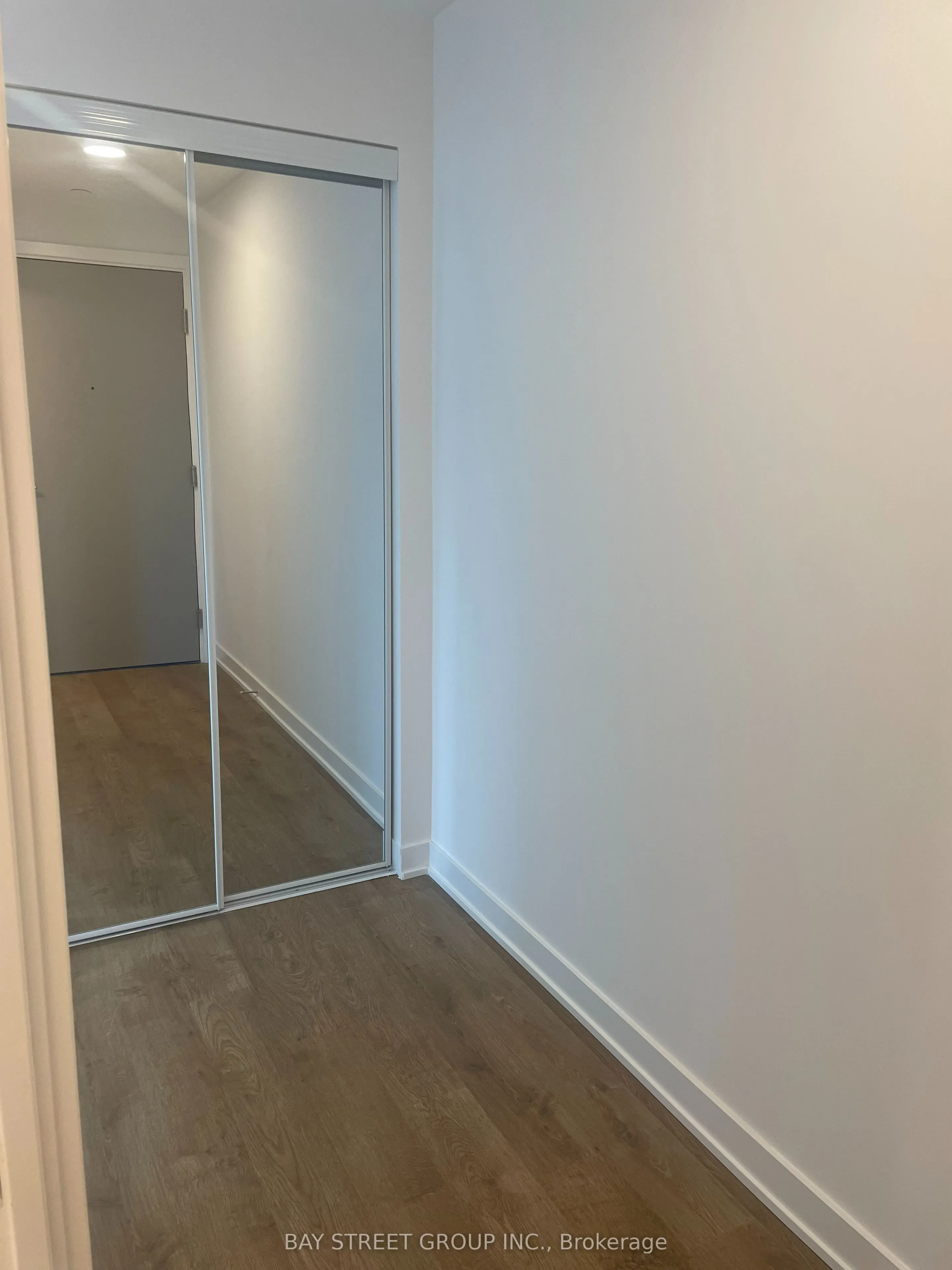 50 Upper Mall Way, #329