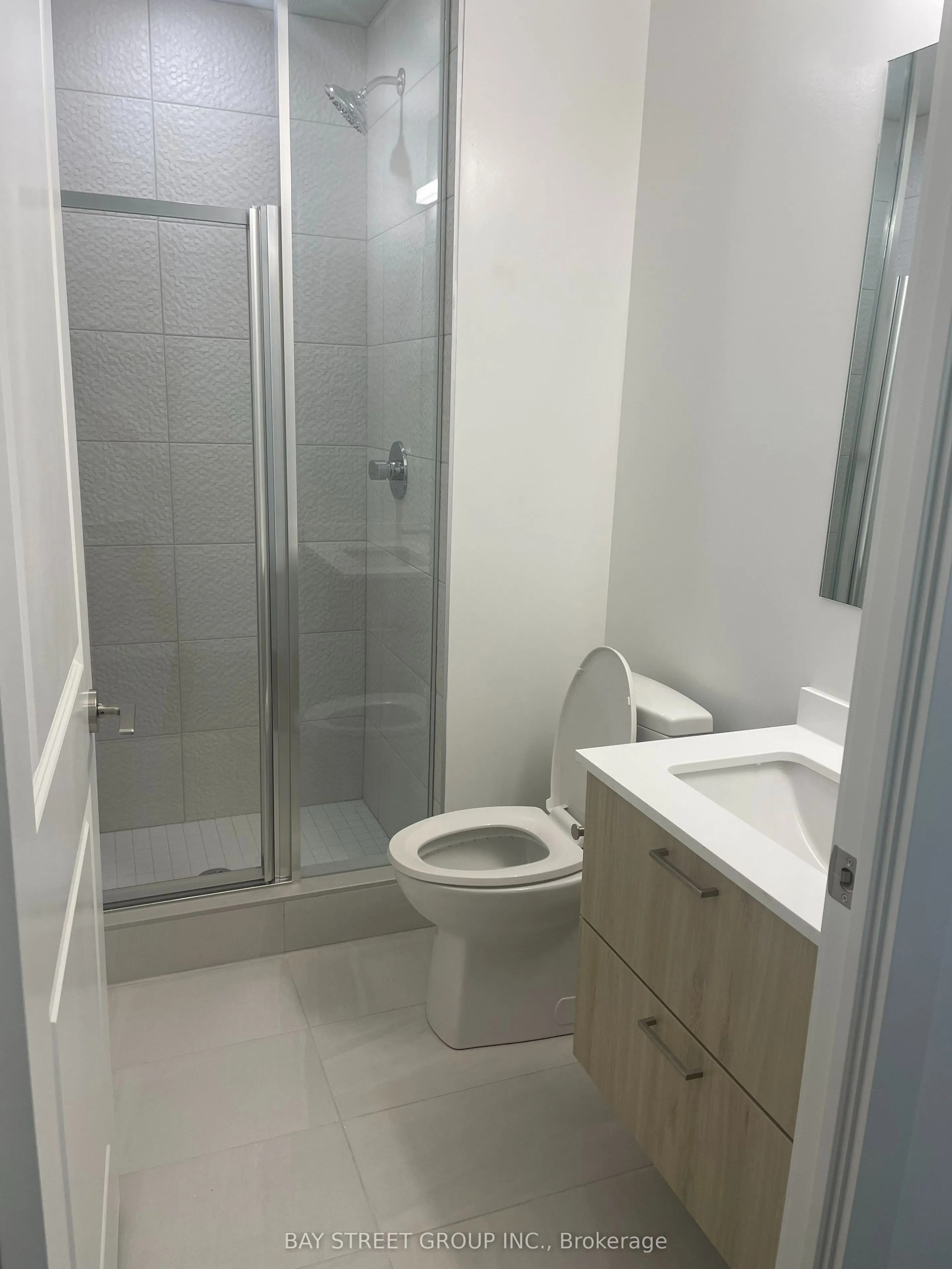 50 Upper Mall Way, #329