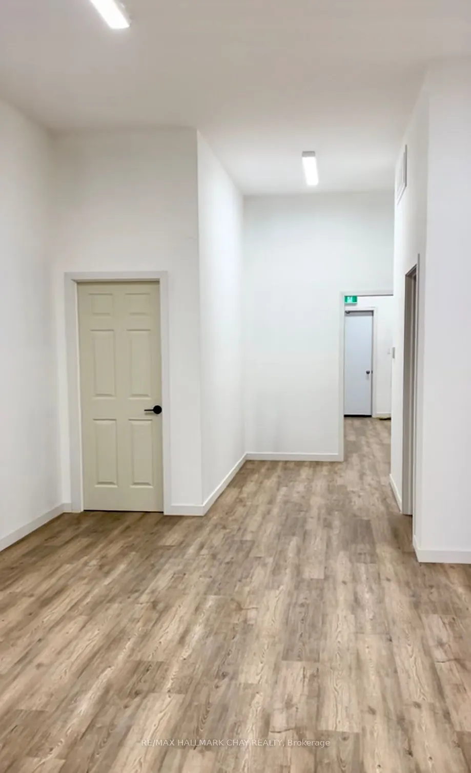 95 Victoria Street W