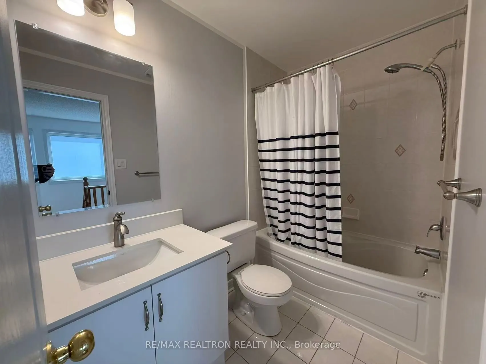 165 Warwick Crescent, #Main and Upper