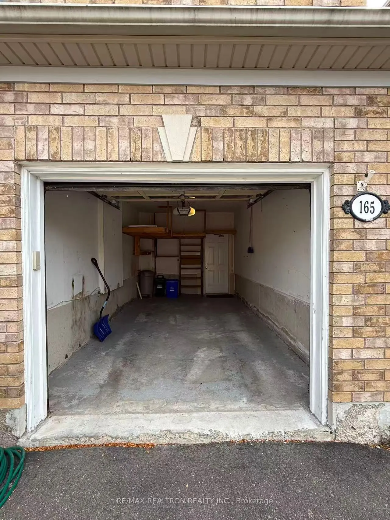 165 Warwick Crescent, #Main and Upper