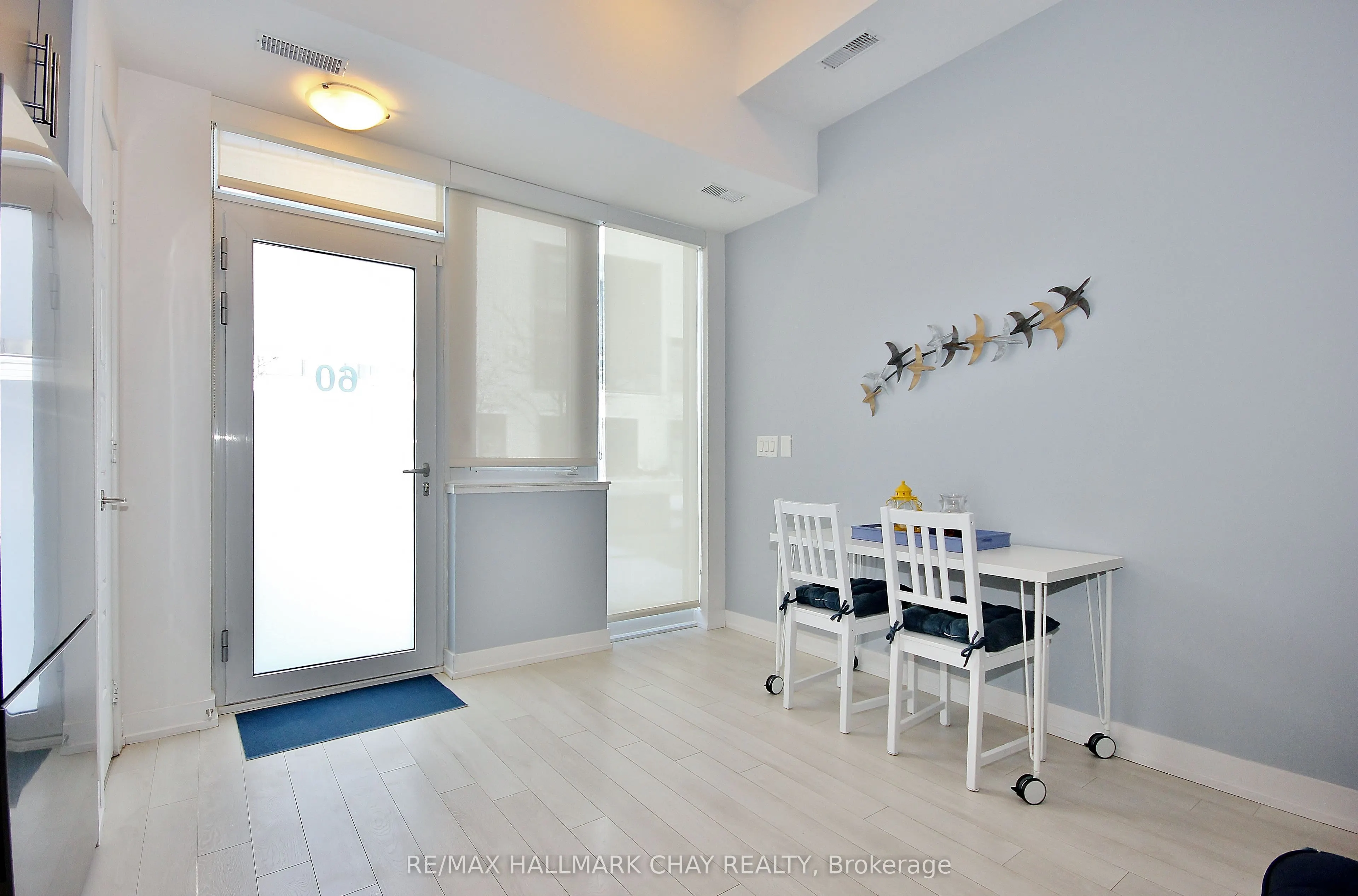 275 BROWARD Way, #60
