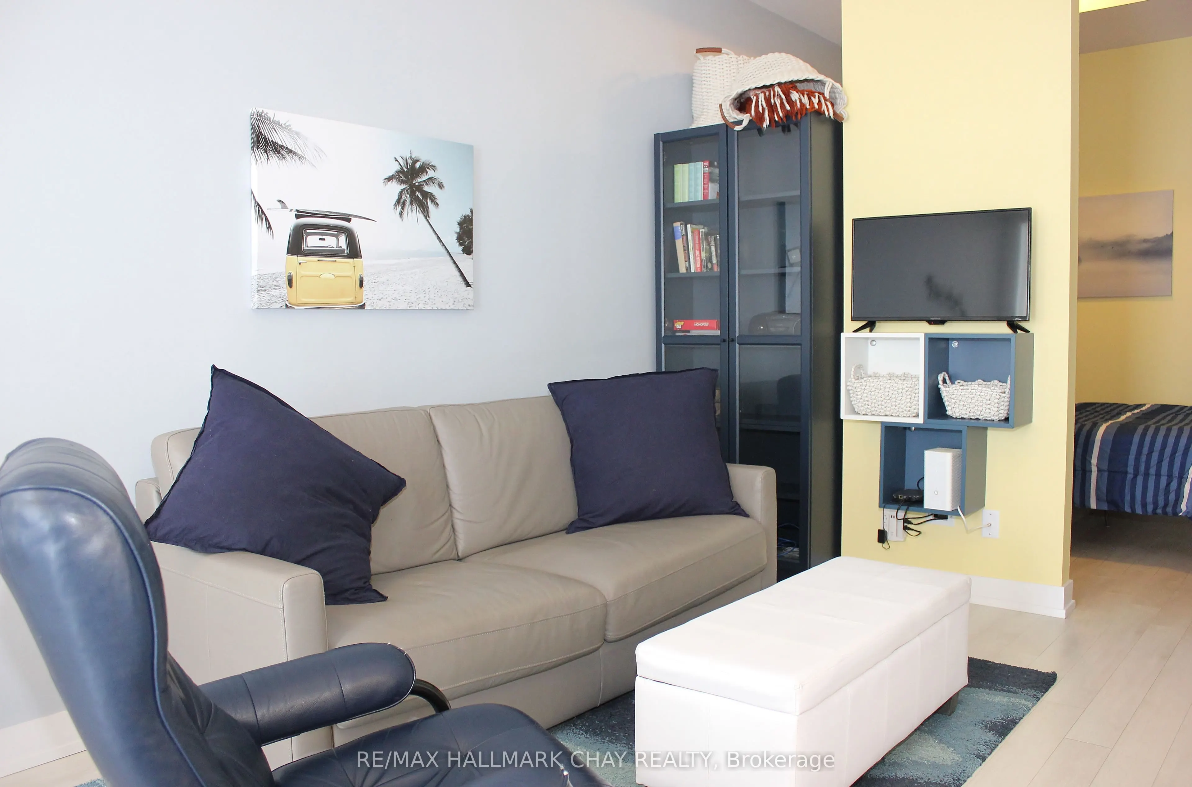 275 BROWARD Way, #60