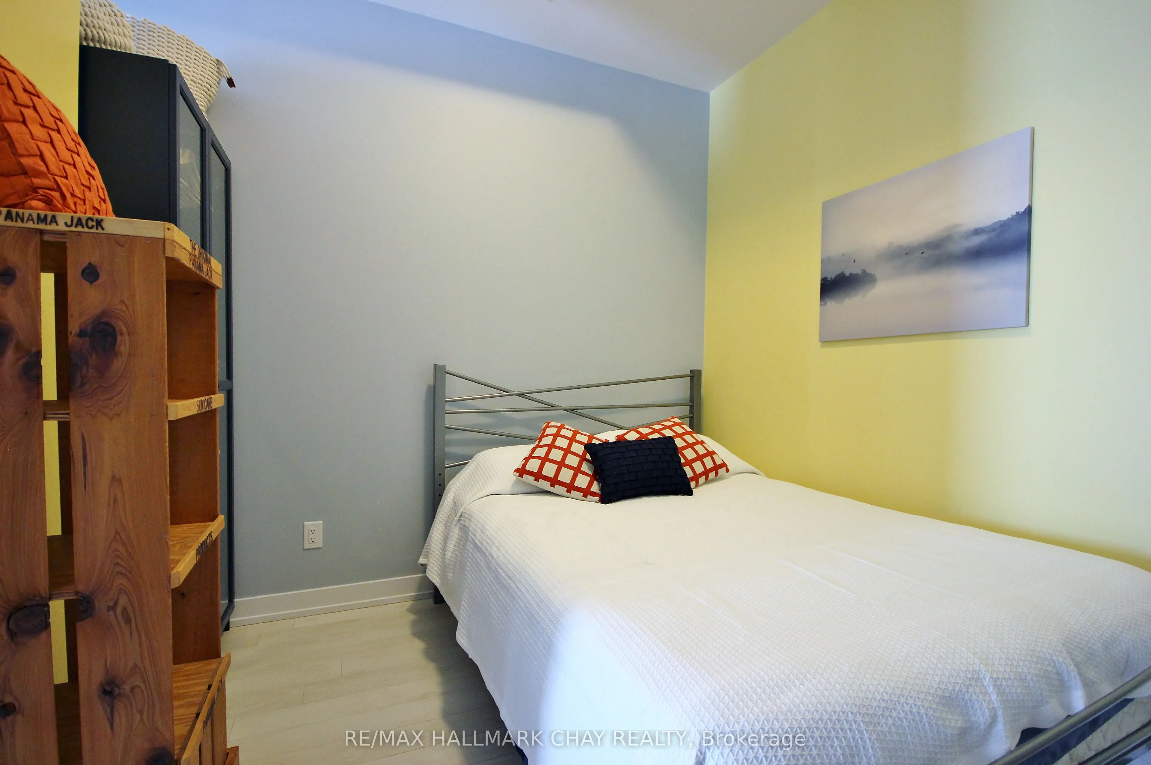 275 BROWARD Way, #60