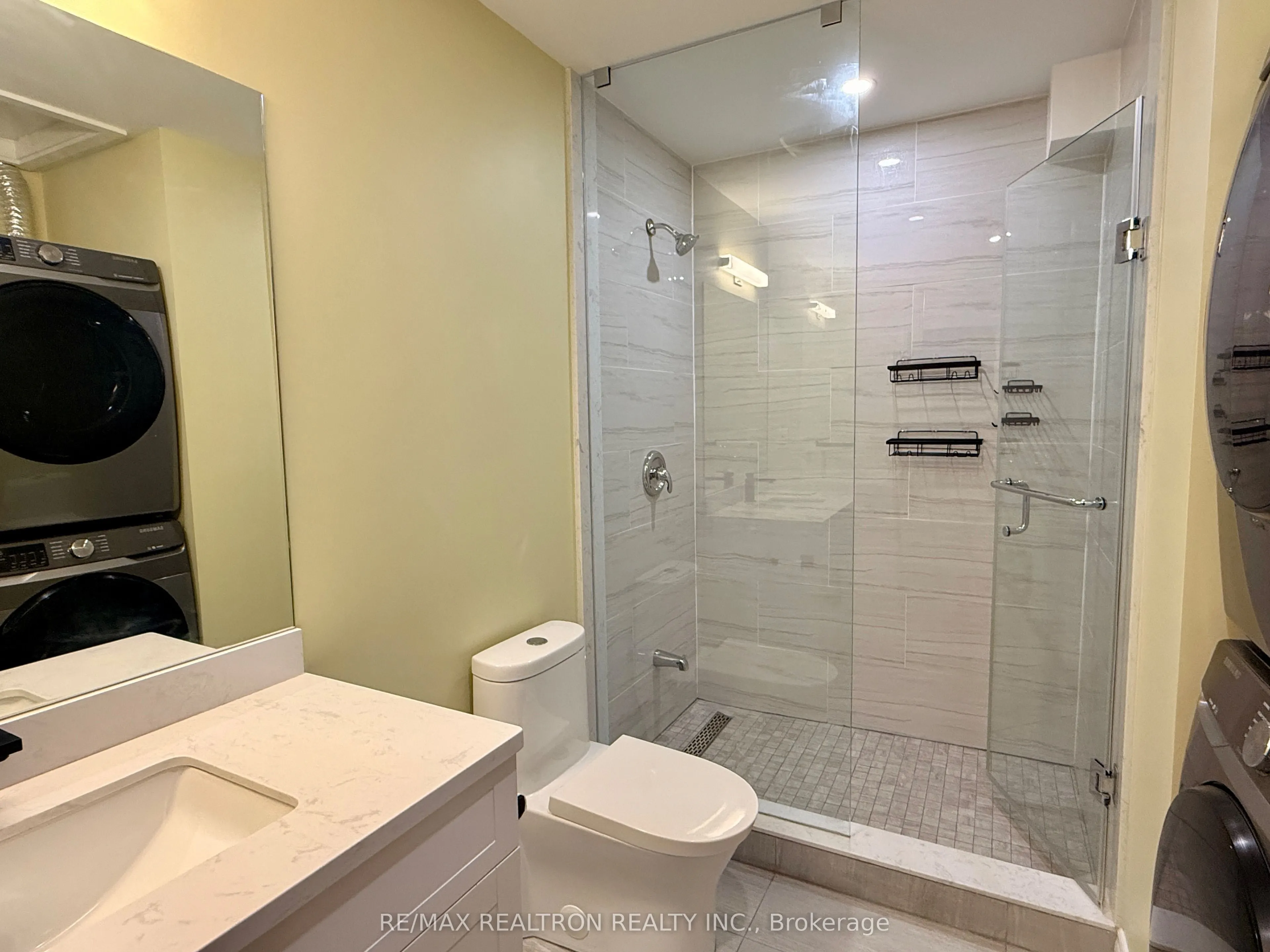 16 Arthur Dixon Street, #Coachhouse